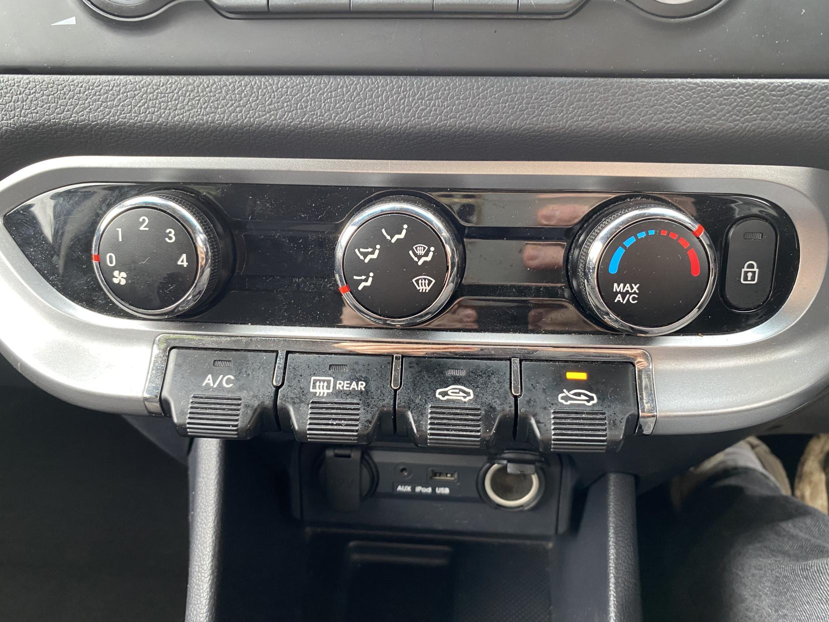 Kia Rio 1.25 1 Air Hatchback 5dr Petrol Manual Euro 5 (84 bhp)