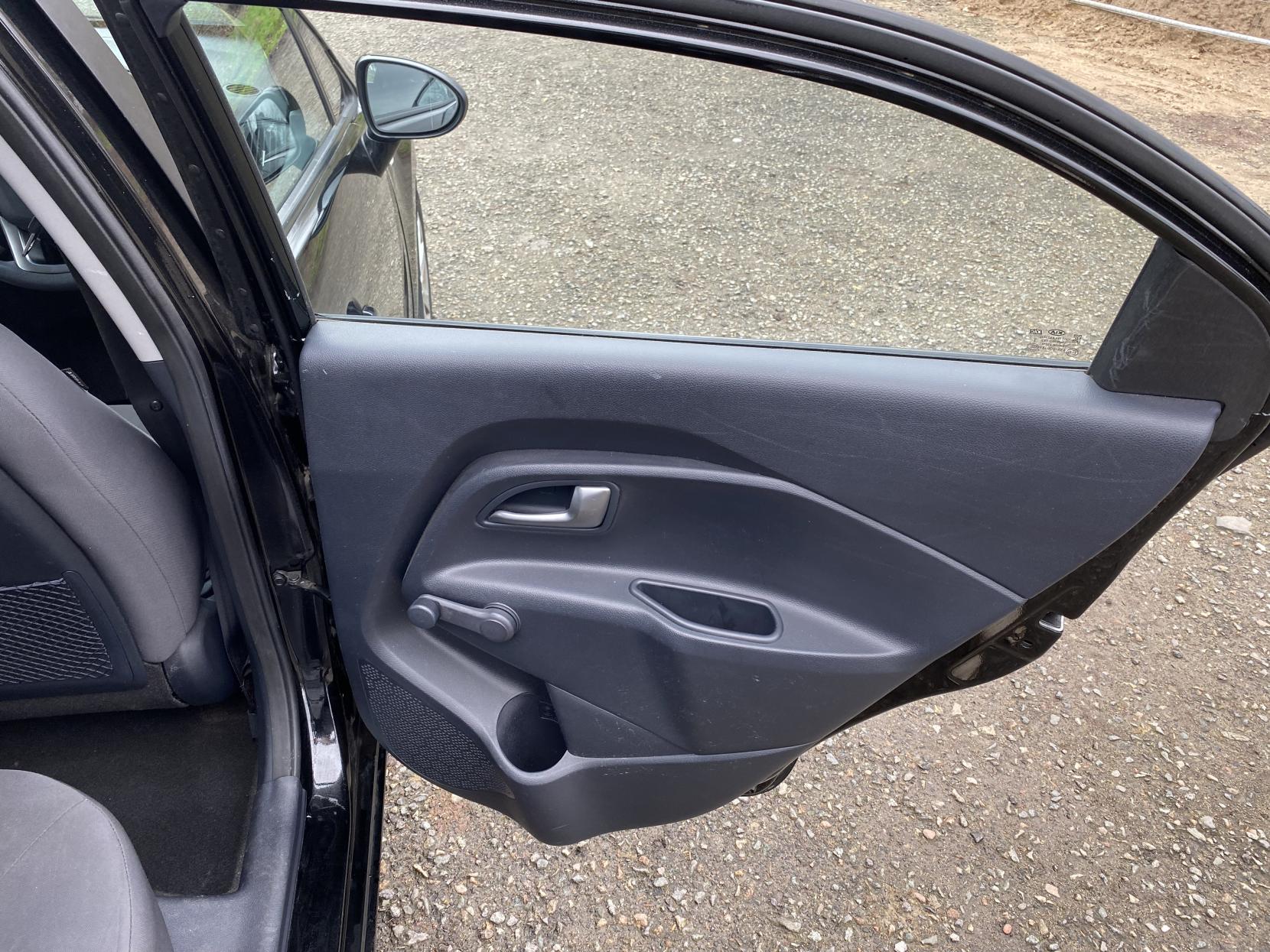 Kia Rio 1.25 1 Air Hatchback 5dr Petrol Manual Euro 5 (84 bhp)