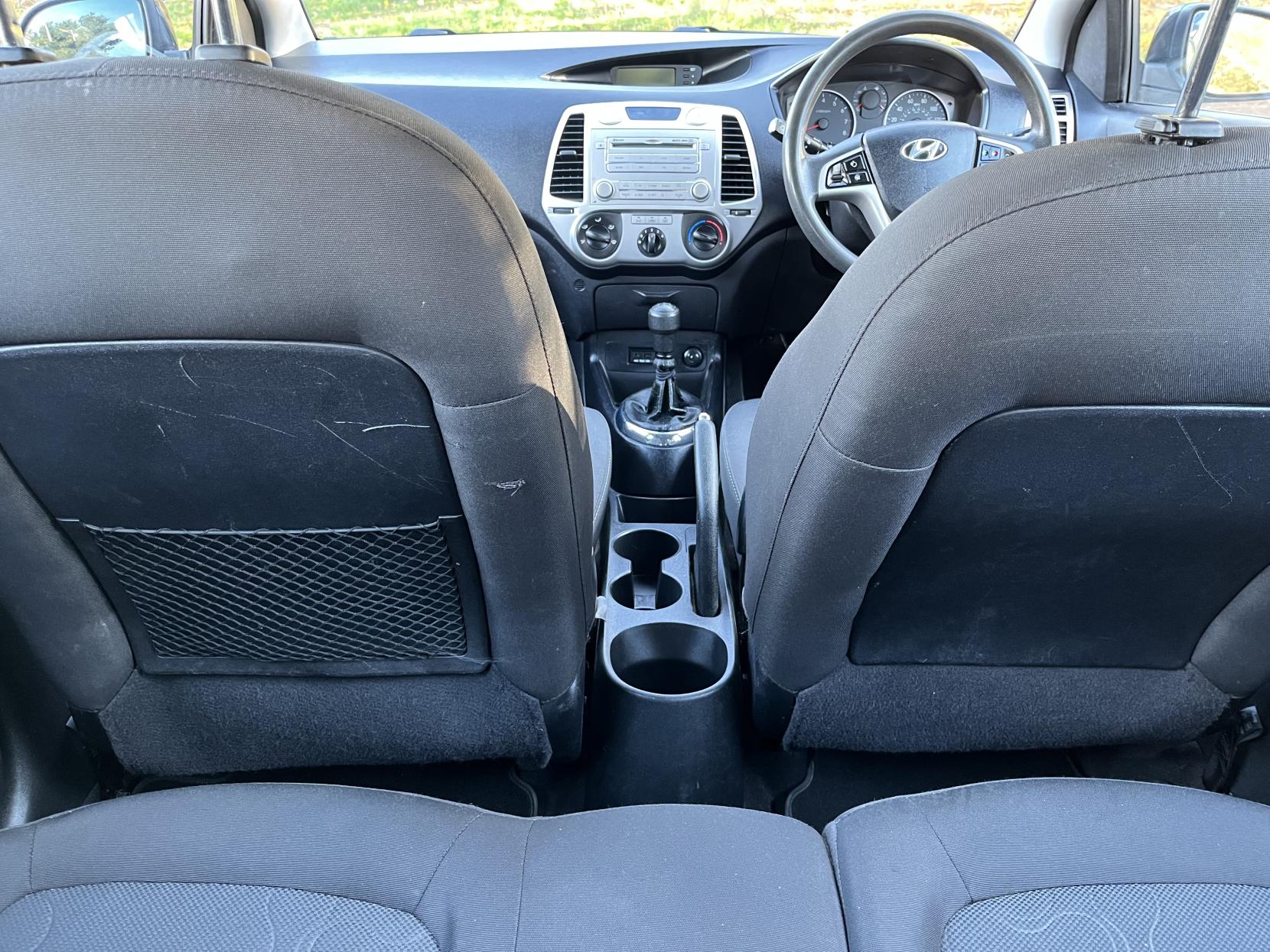 Hyundai i20 1.2 Comfort Hatchback 5dr Petrol Manual Euro 5 (77 bhp)