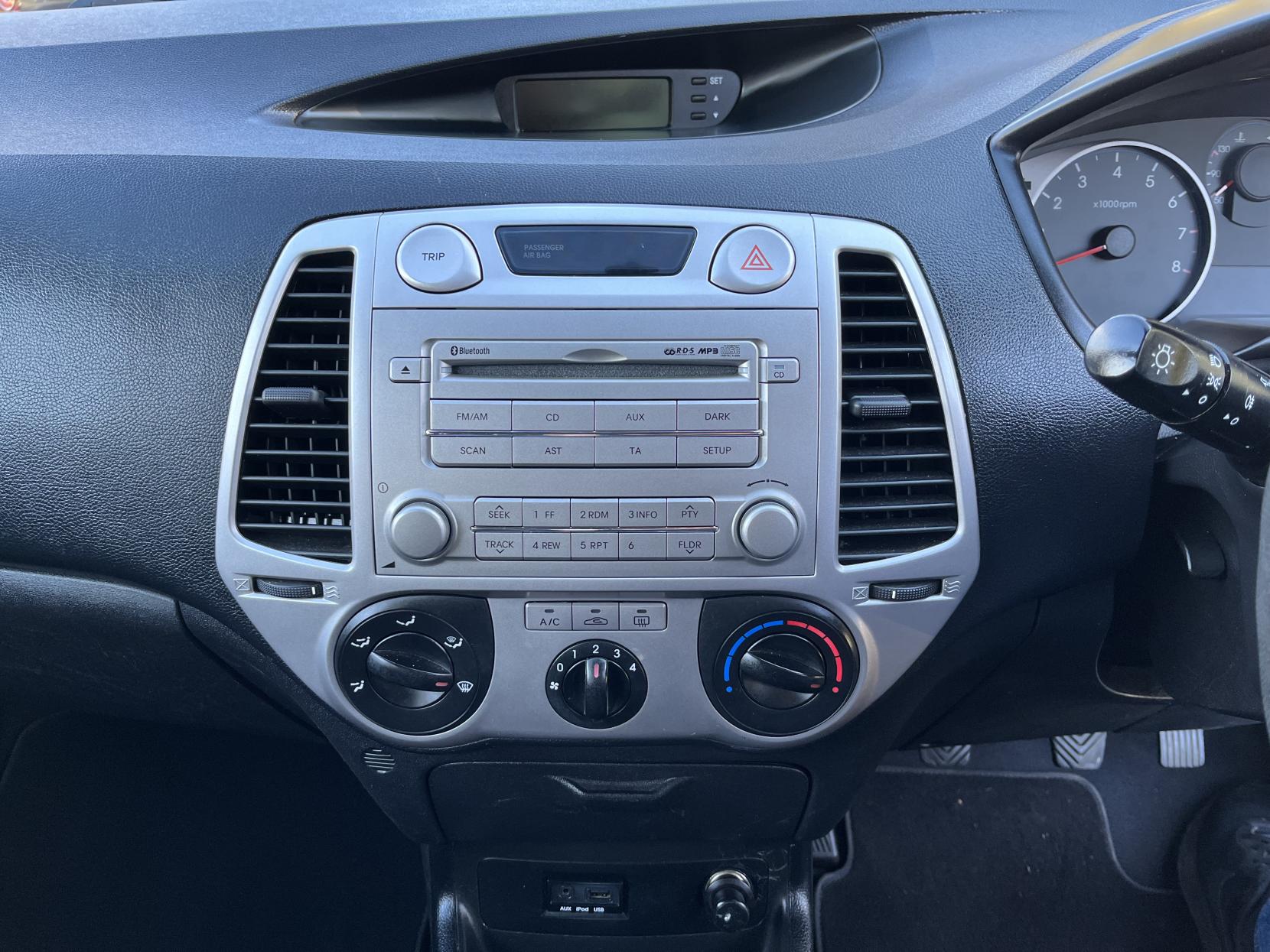 Hyundai i20 1.2 Comfort Hatchback 5dr Petrol Manual Euro 5 (77 bhp)