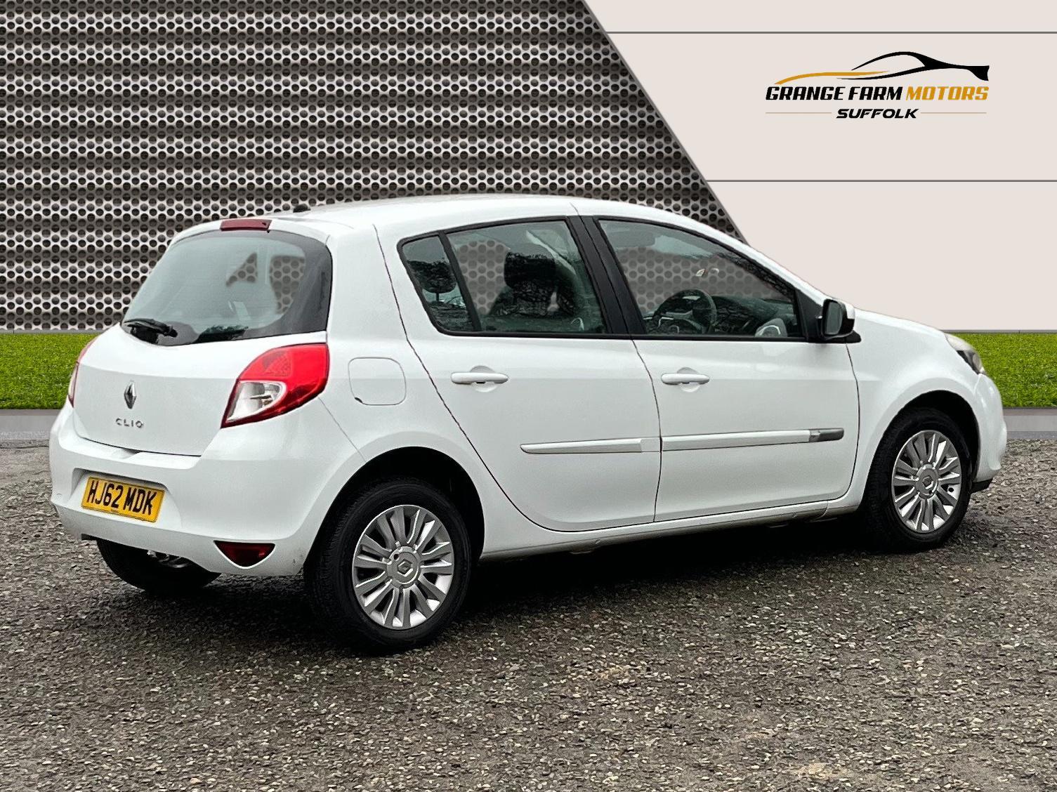 Renault Clio 1.2 Expression + Hatchback 5dr Petrol Manual Euro 5 (75 ps)