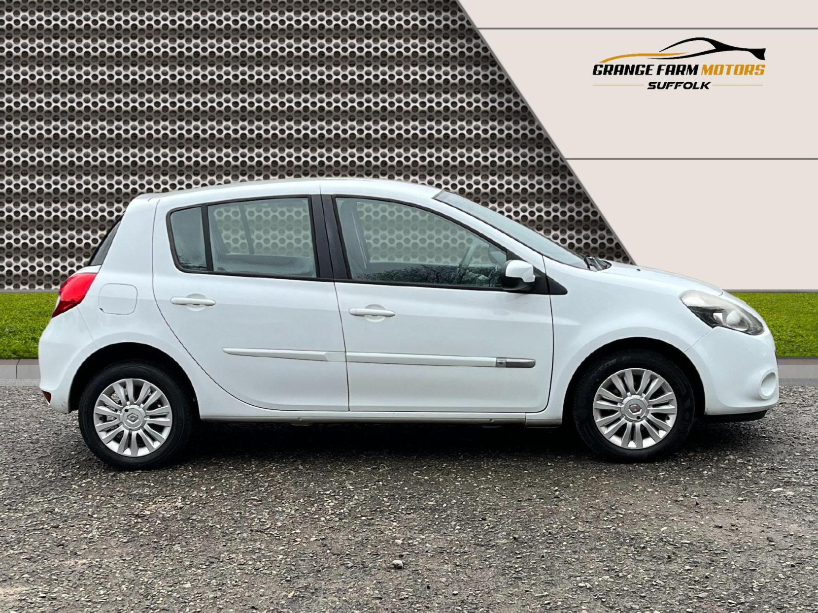 Renault Clio 1.2 Expression + Hatchback 5dr Petrol Manual Euro 5 (75 ps)