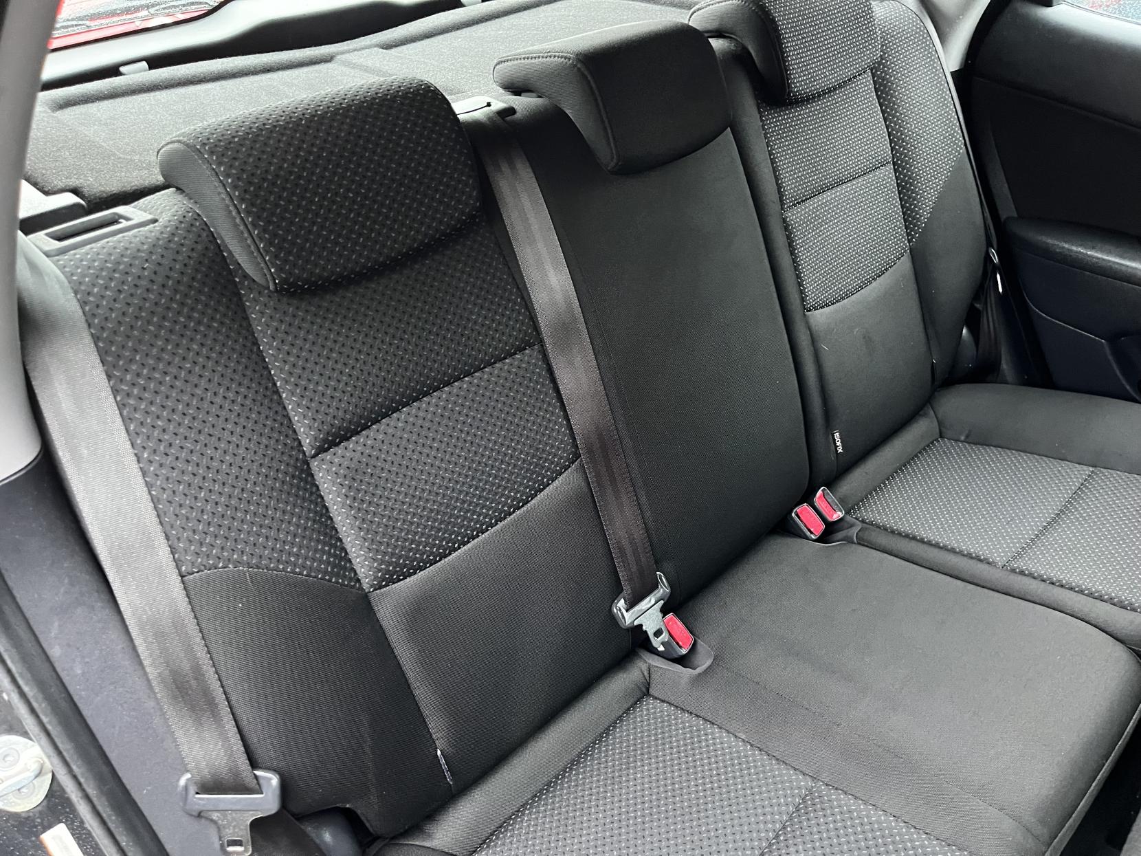 Hyundai i30 1.4 Comfort Hatchback 5dr Petrol Manual Euro 5 (108 bhp)