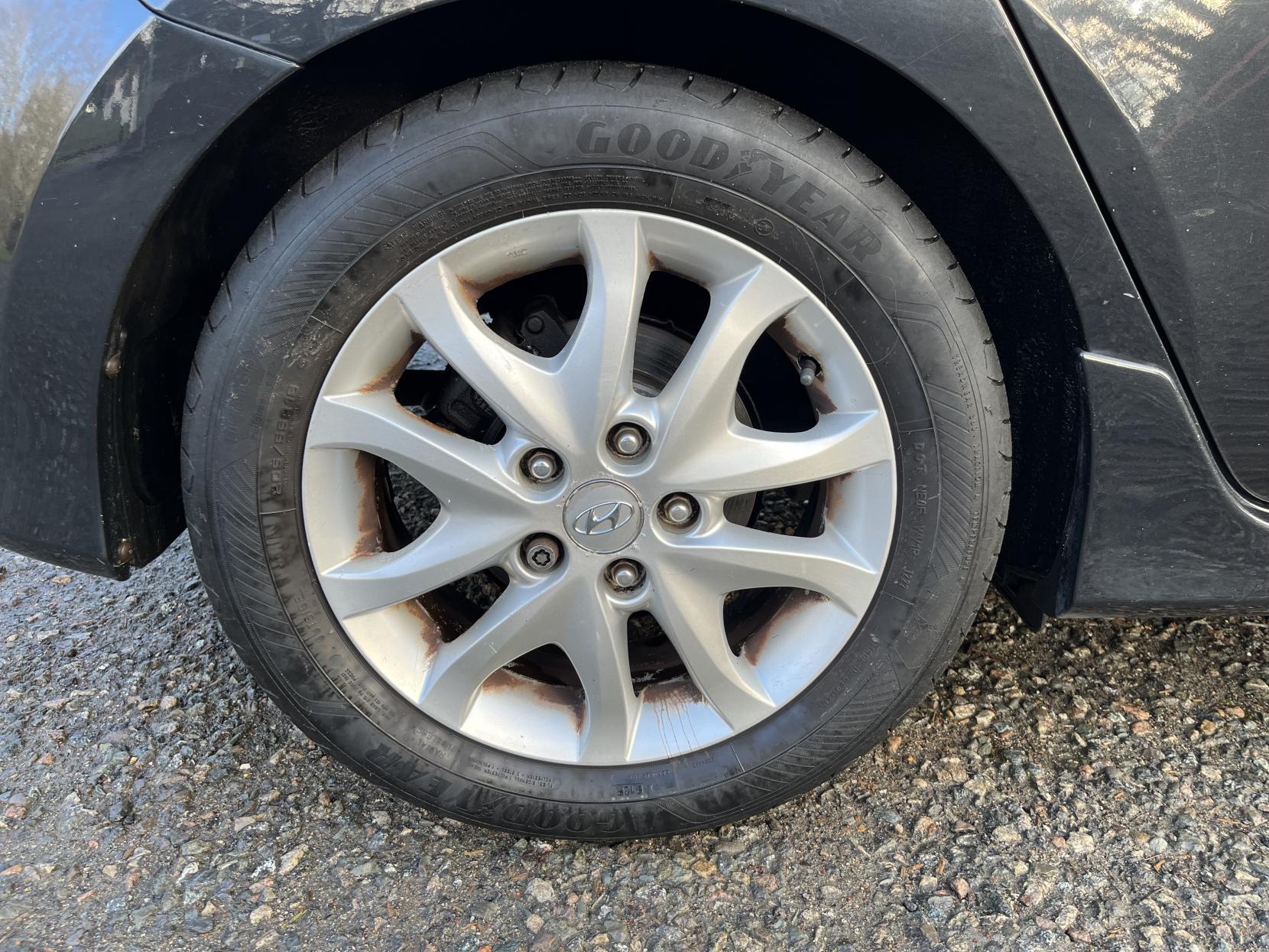 Hyundai i30 1.4 Comfort Hatchback 5dr Petrol Manual Euro 5 (108 bhp)