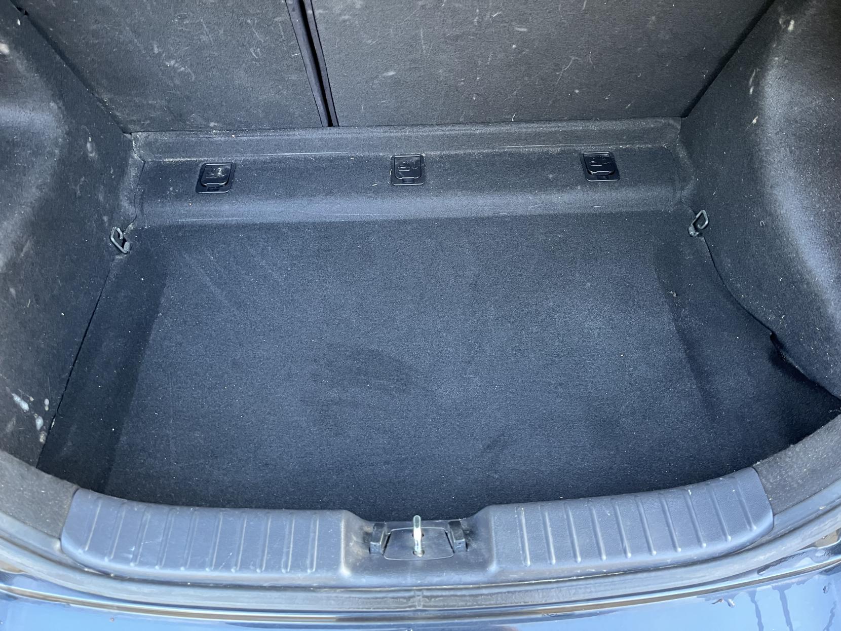 Hyundai i30 1.4 Comfort Hatchback 5dr Petrol Manual Euro 5 (108 bhp)