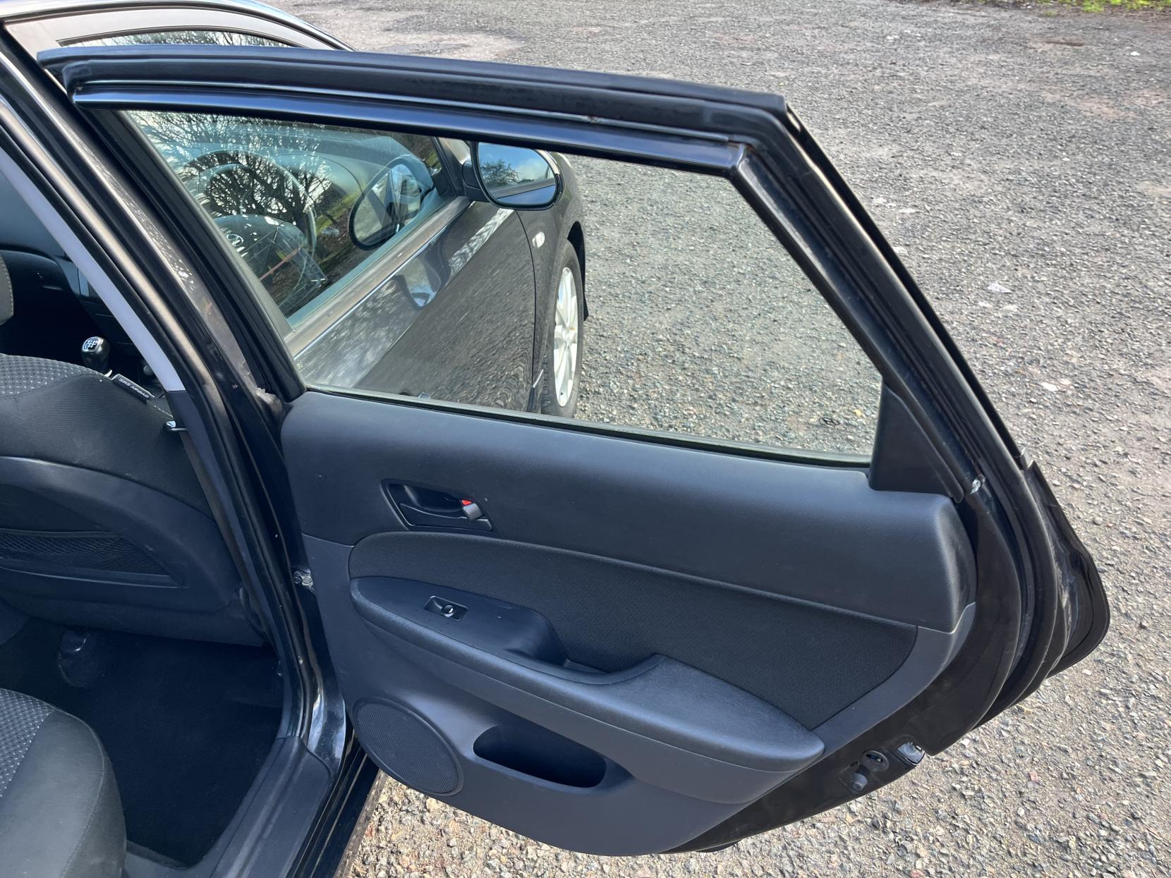 Hyundai i30 1.4 Comfort Hatchback 5dr Petrol Manual Euro 5 (108 bhp)