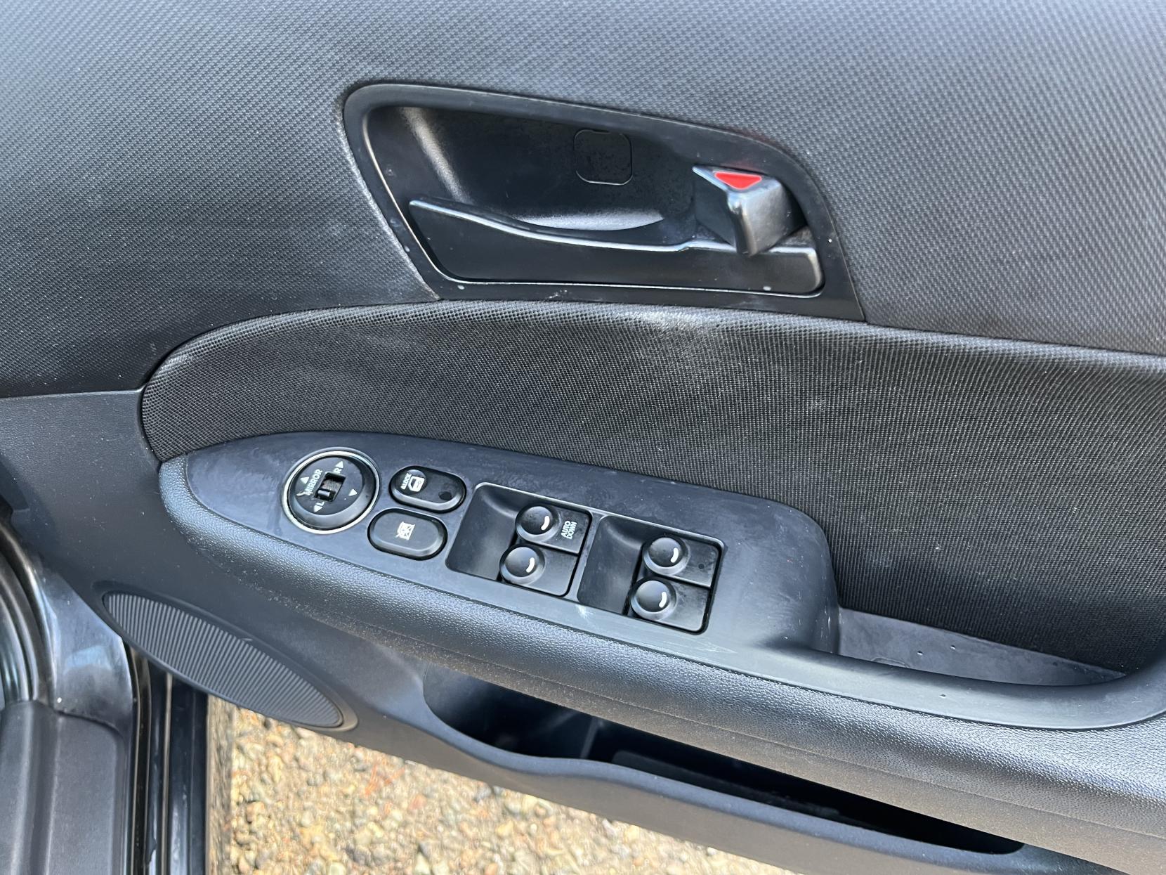 Hyundai i30 1.4 Comfort Hatchback 5dr Petrol Manual Euro 5 (108 bhp)