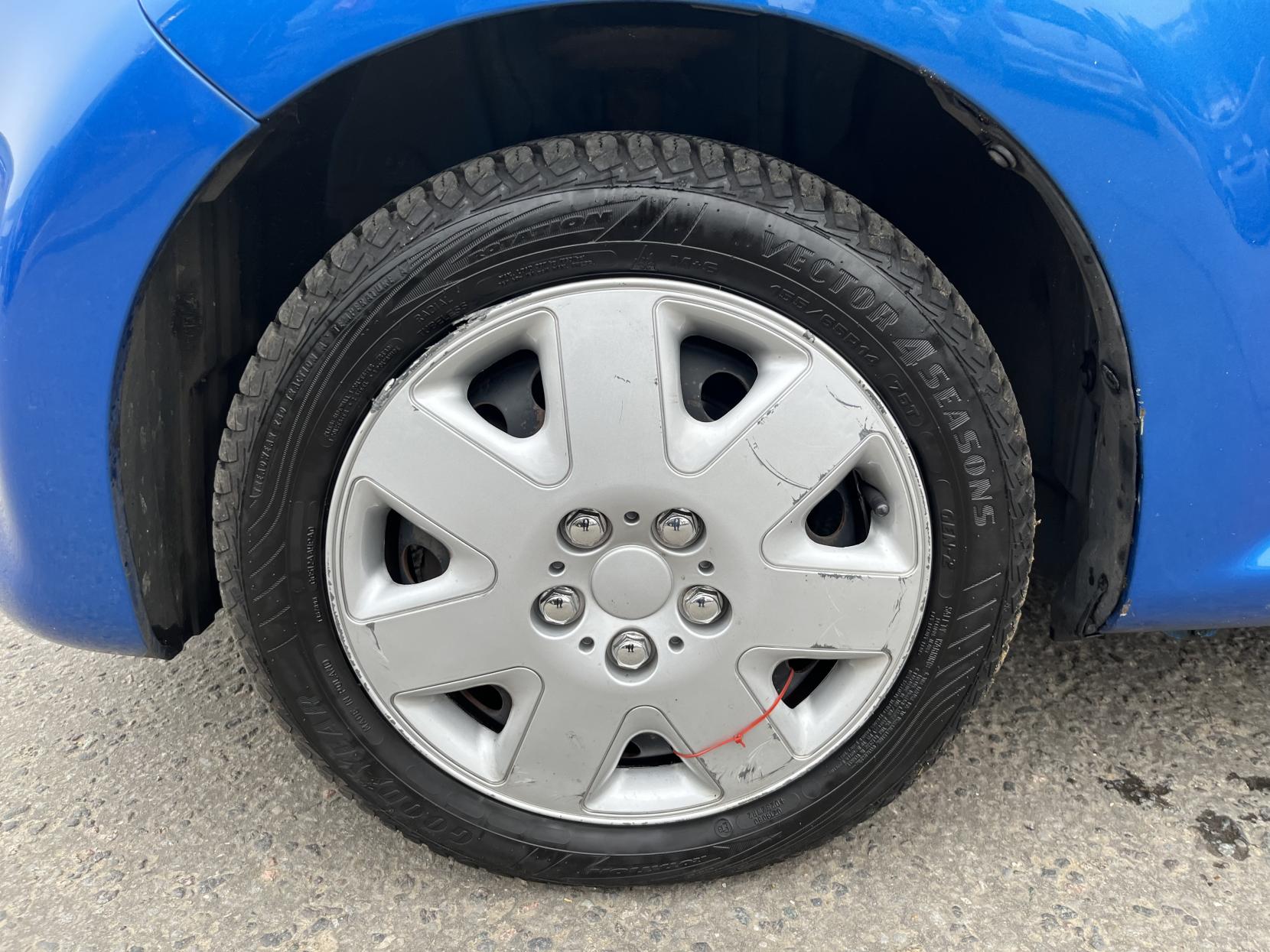 Citroen C1 1.0i VTR Hatchback 5dr Petrol Manual Euro 4 (68 ps)