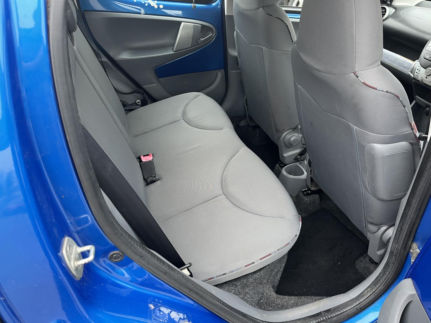 Citroen C1 1.0i VTR Hatchback 5dr Petrol Manual Euro 4 (68 ps)