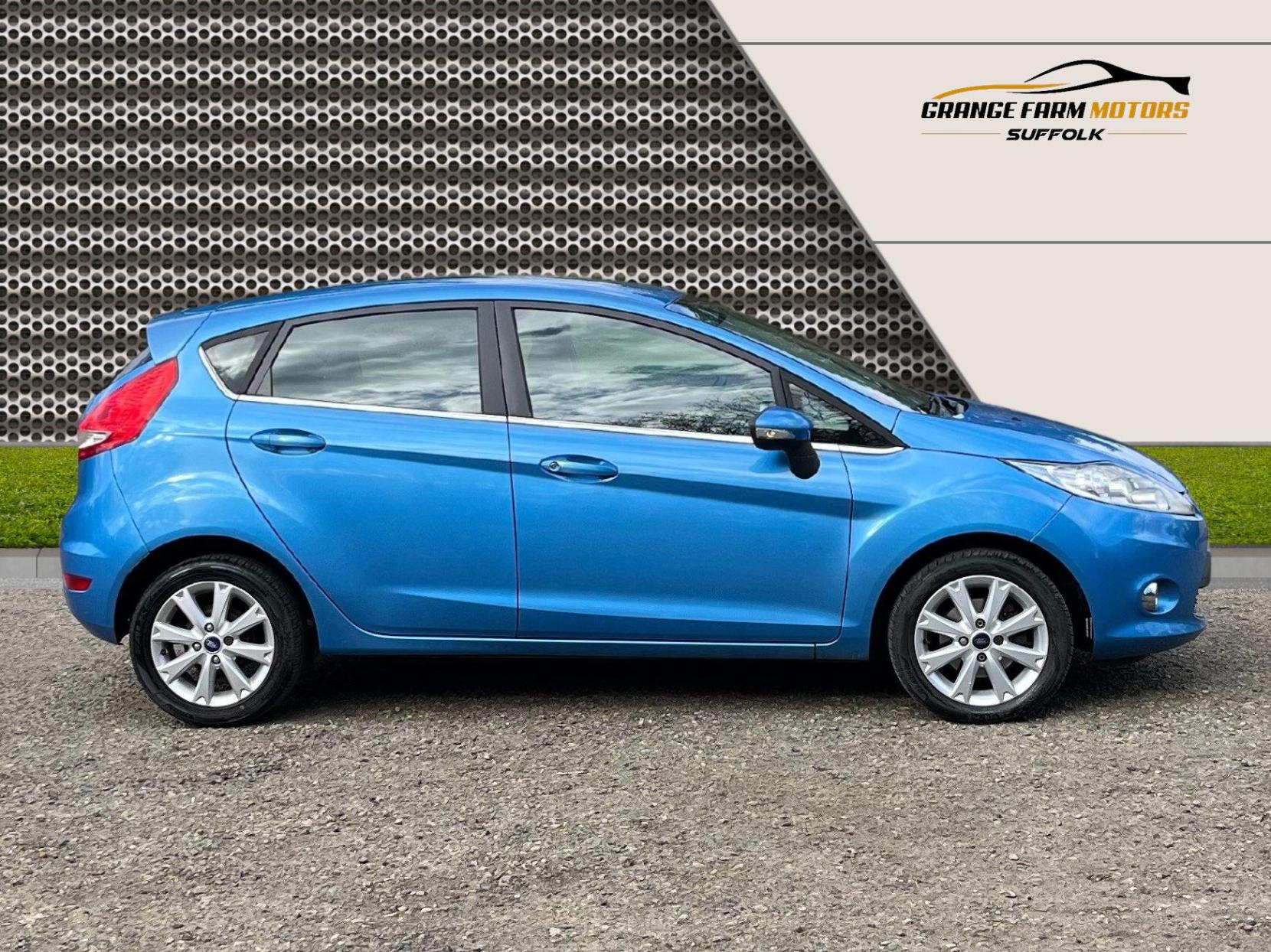Ford Fiesta 1.4 Zetec Hatchback 5dr Petrol Manual (133 g/km, 94 bhp)