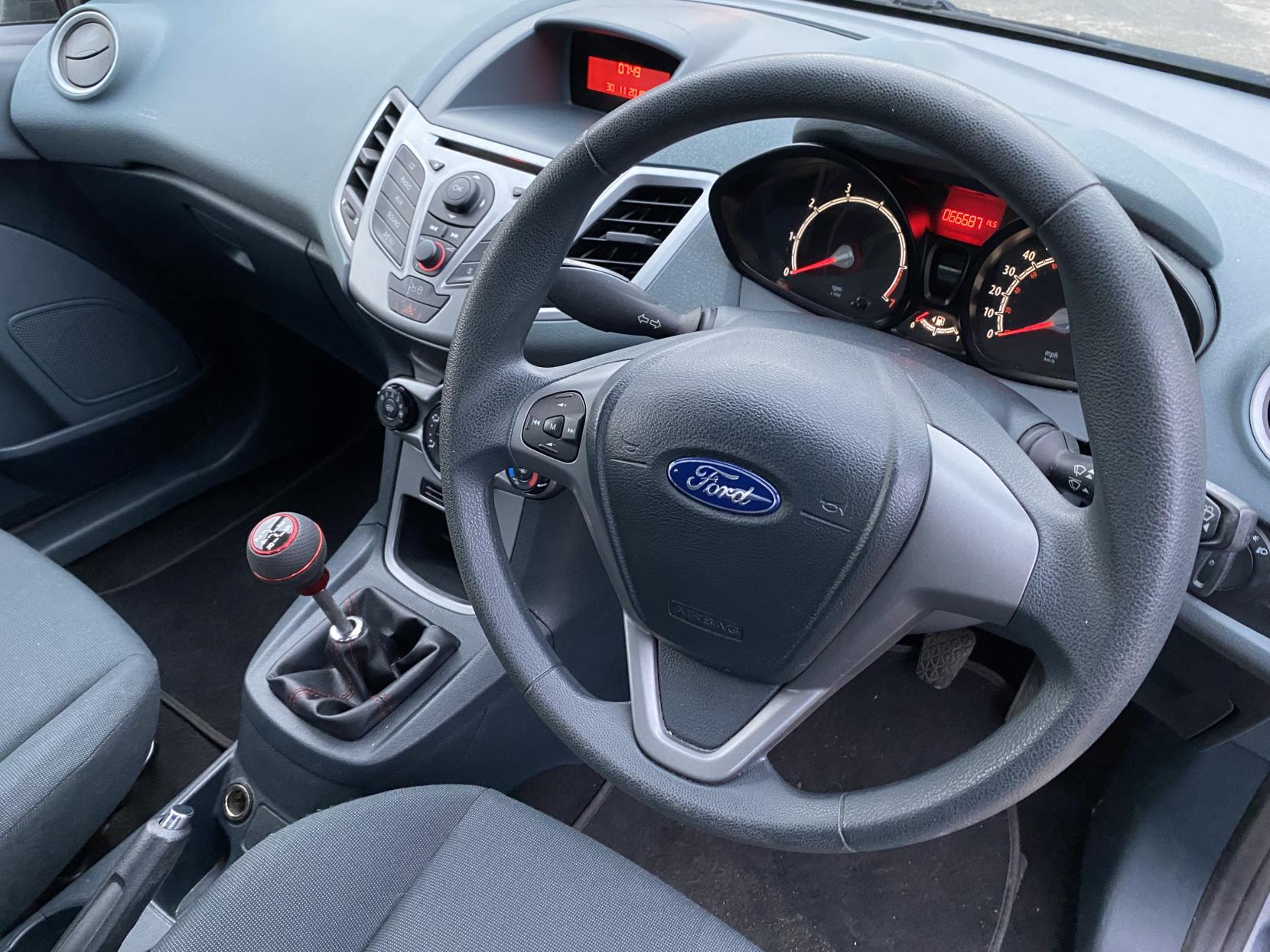 Ford Fiesta 1.25 Edge Hatchback 5dr Petrol Manual (129 g/km, 81 bhp)