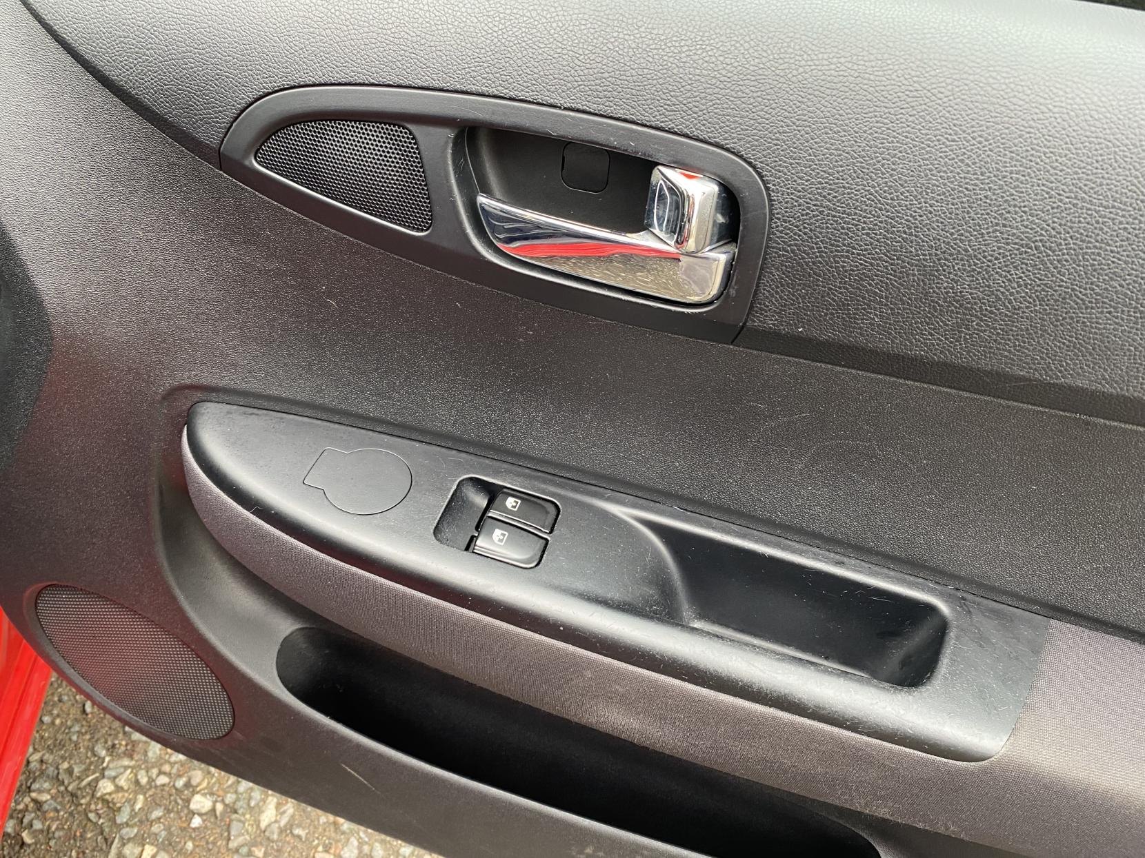 Hyundai i20 1.2 Classic Hatchback 3dr Petrol Manual Euro 5 (77 bhp)