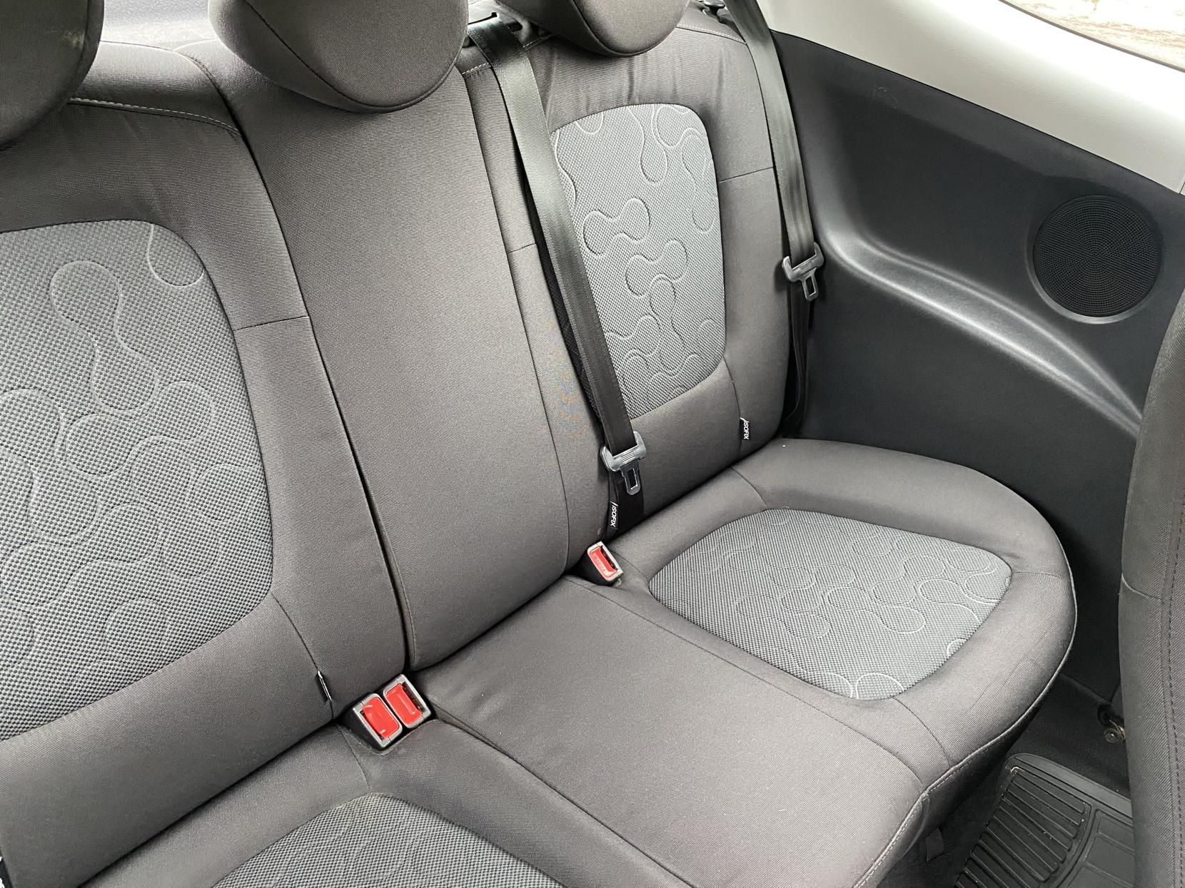 Hyundai i20 1.2 Classic Hatchback 3dr Petrol Manual Euro 5 (77 bhp)