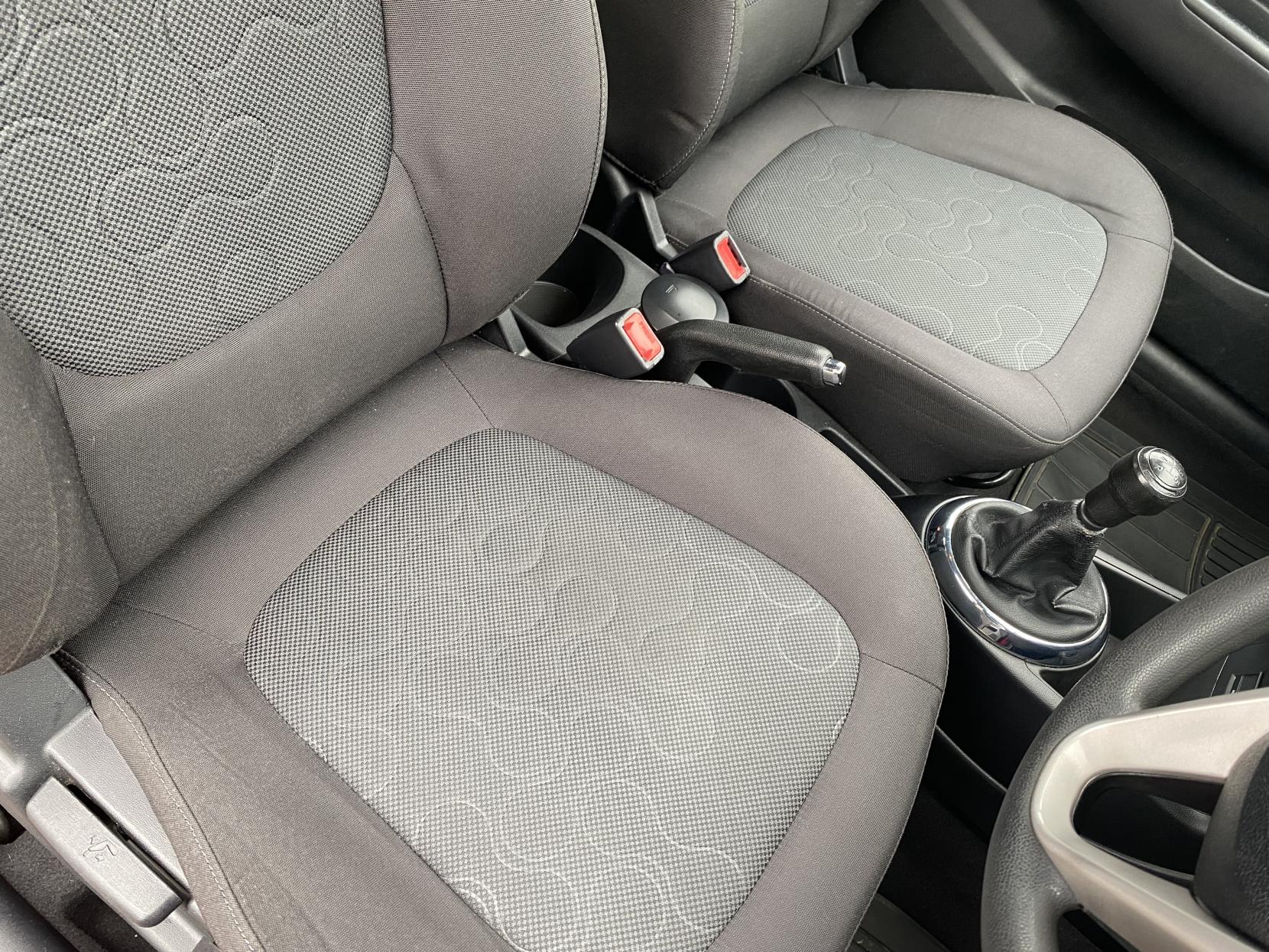 Hyundai i20 1.2 Classic Hatchback 3dr Petrol Manual Euro 5 (77 bhp)