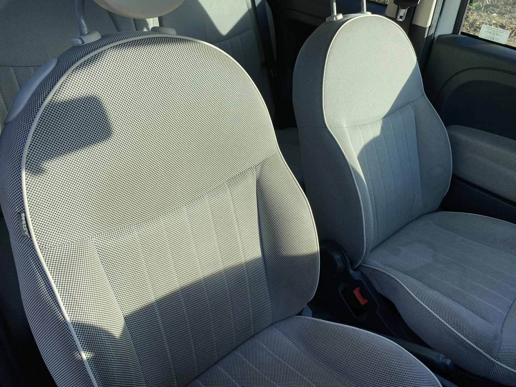 Fiat 500 1.2 Lounge Hatchback 3dr Petrol Manual Euro 5 (s/s) (69 bhp)