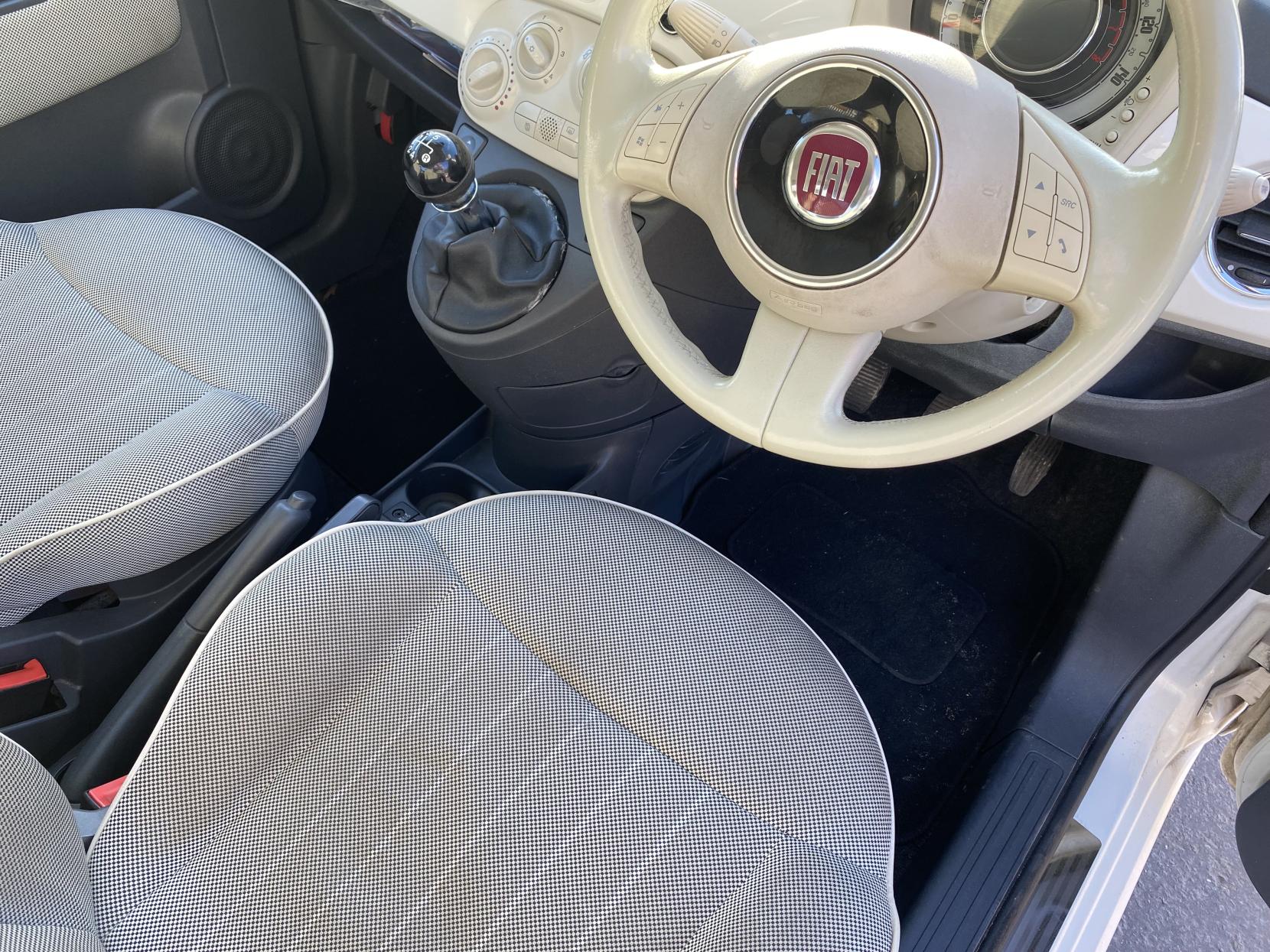 Fiat 500 1.2 Lounge Hatchback 3dr Petrol Manual Euro 5 (s/s) (69 bhp)