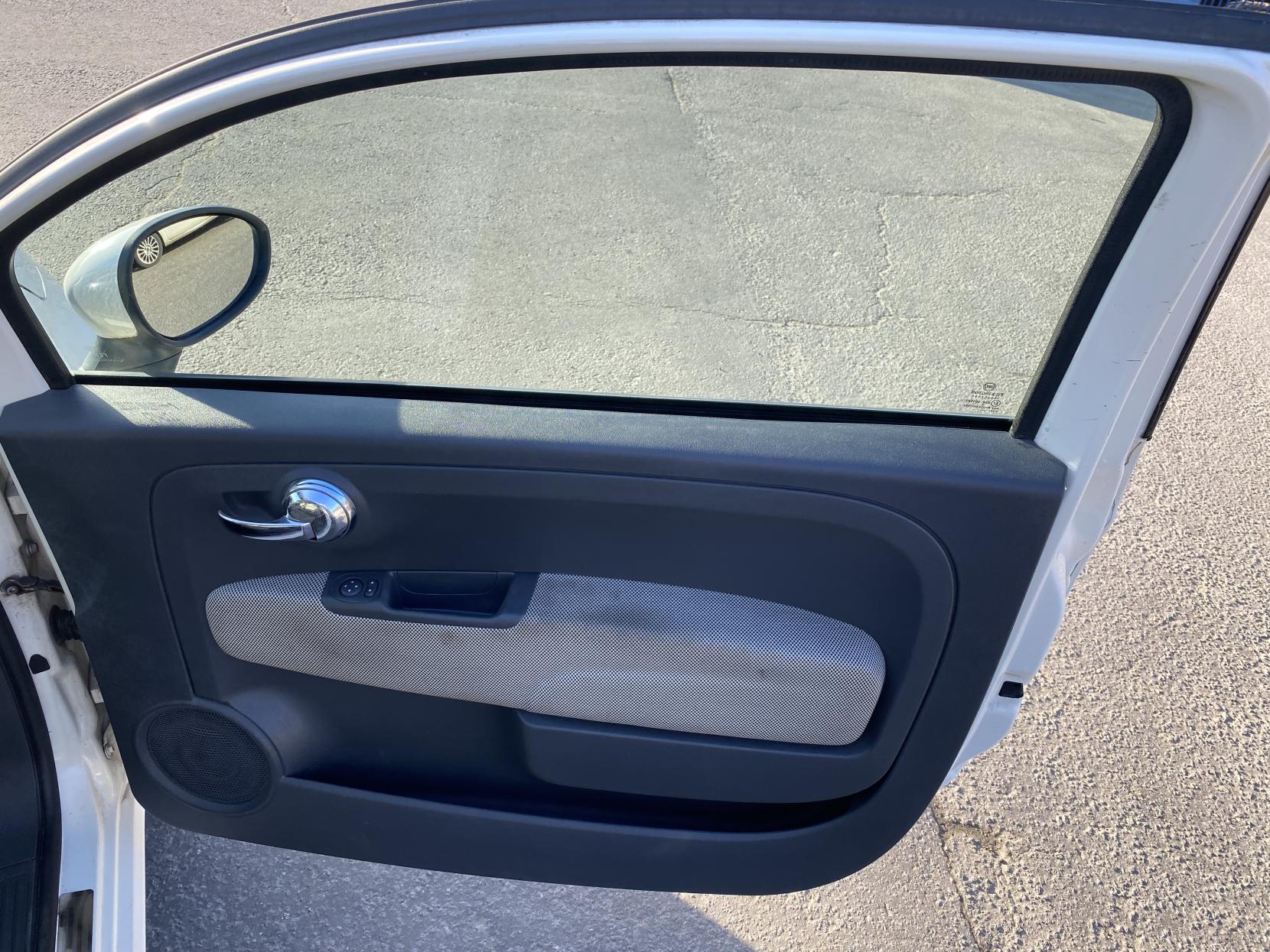 Fiat 500 1.2 Lounge Hatchback 3dr Petrol Manual Euro 5 (s/s) (69 bhp)