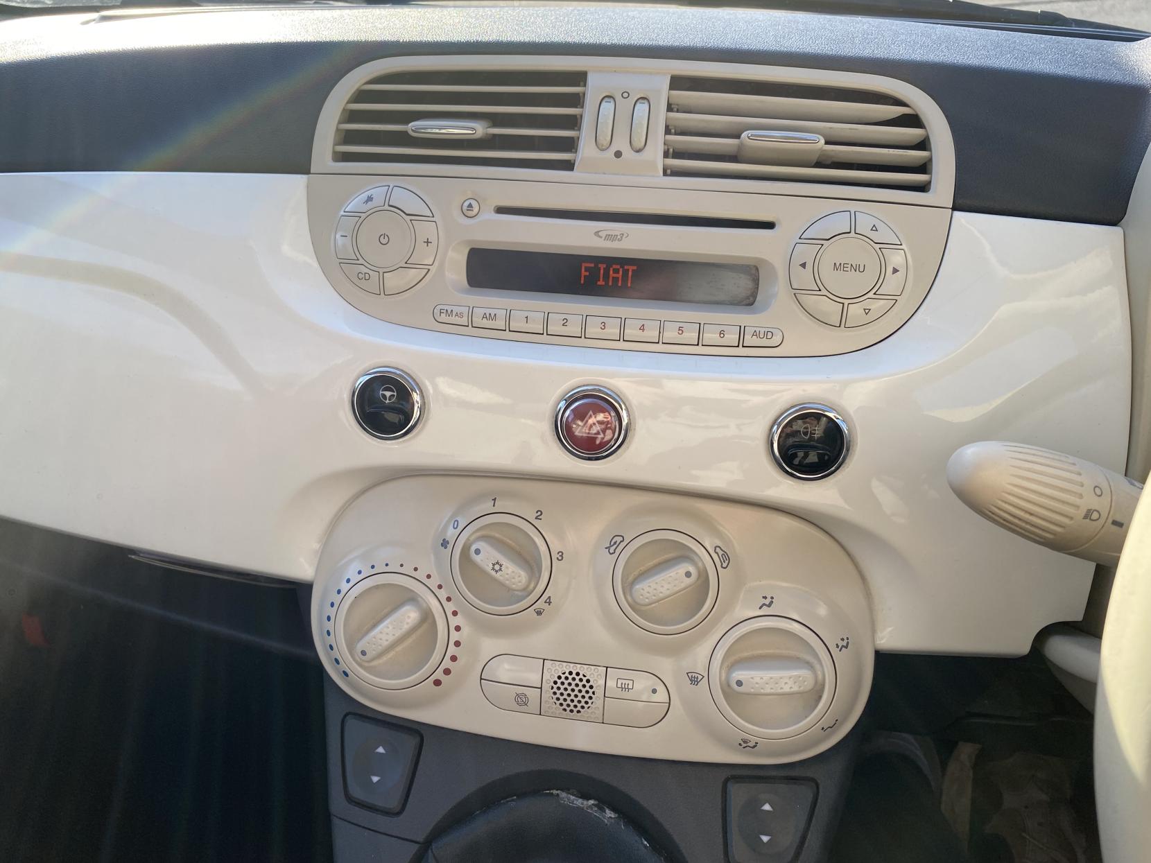 Fiat 500 1.2 Lounge Hatchback 3dr Petrol Manual Euro 5 (s/s) (69 bhp)