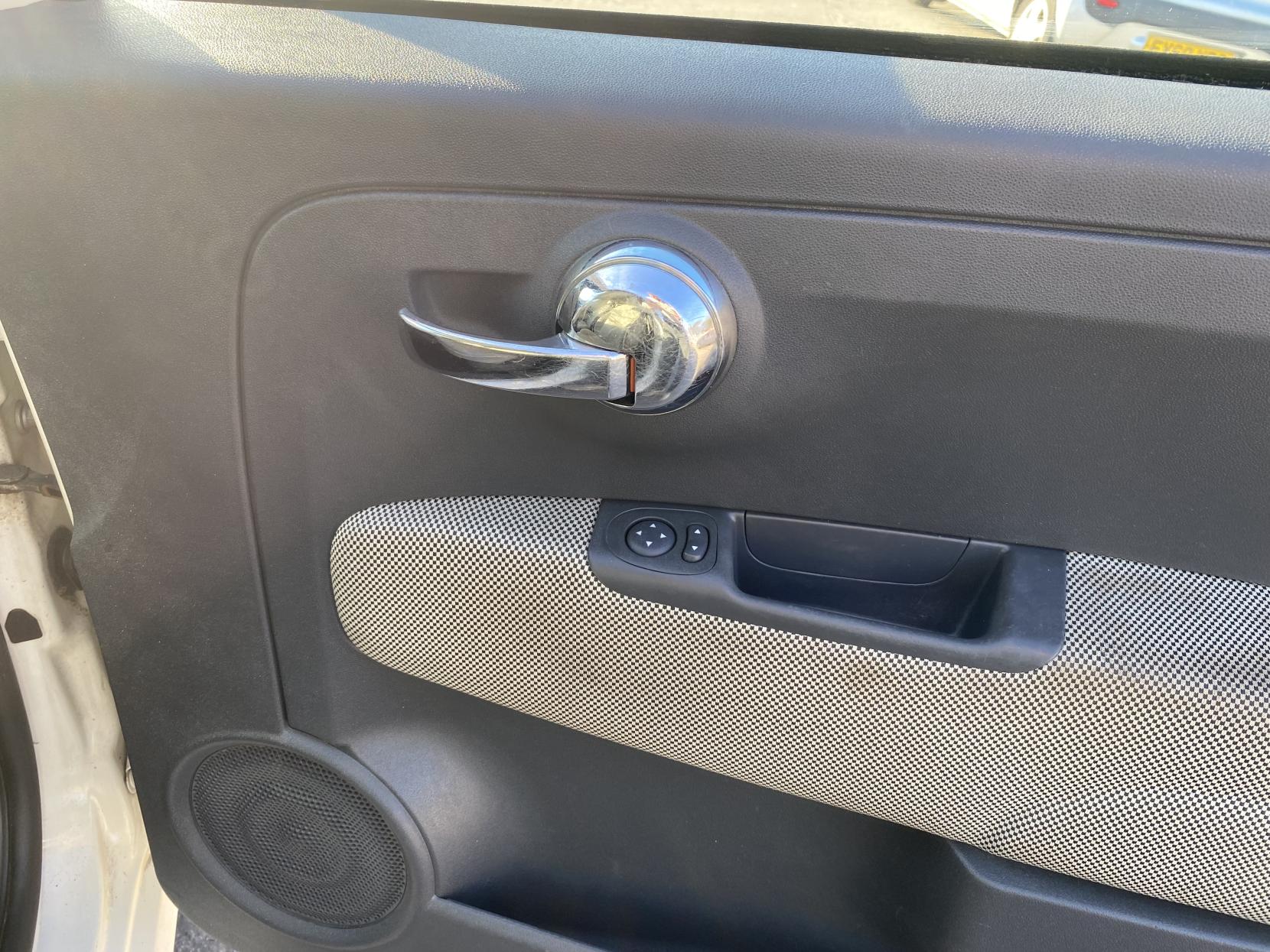 Fiat 500 1.2 Lounge Hatchback 3dr Petrol Manual Euro 5 (s/s) (69 bhp)