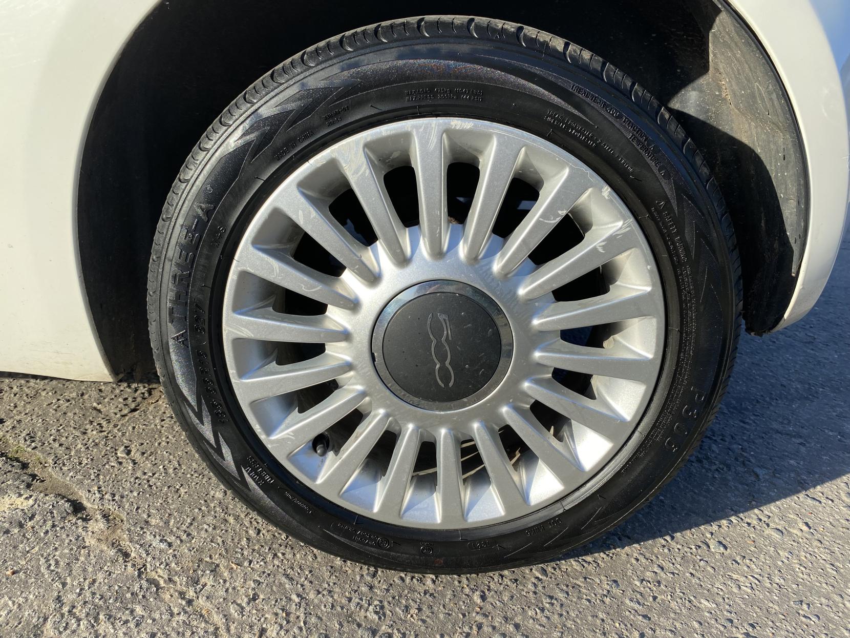 Fiat 500 1.2 Lounge Hatchback 3dr Petrol Manual Euro 5 (s/s) (69 bhp)