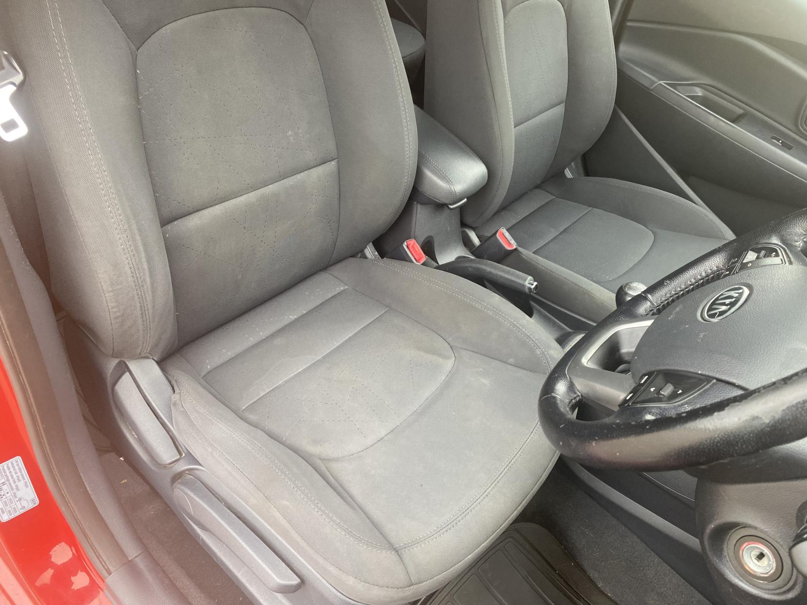 Kia Rio 1.25 2 Hatchback 5dr Petrol Manual Euro 5 (84 bhp)