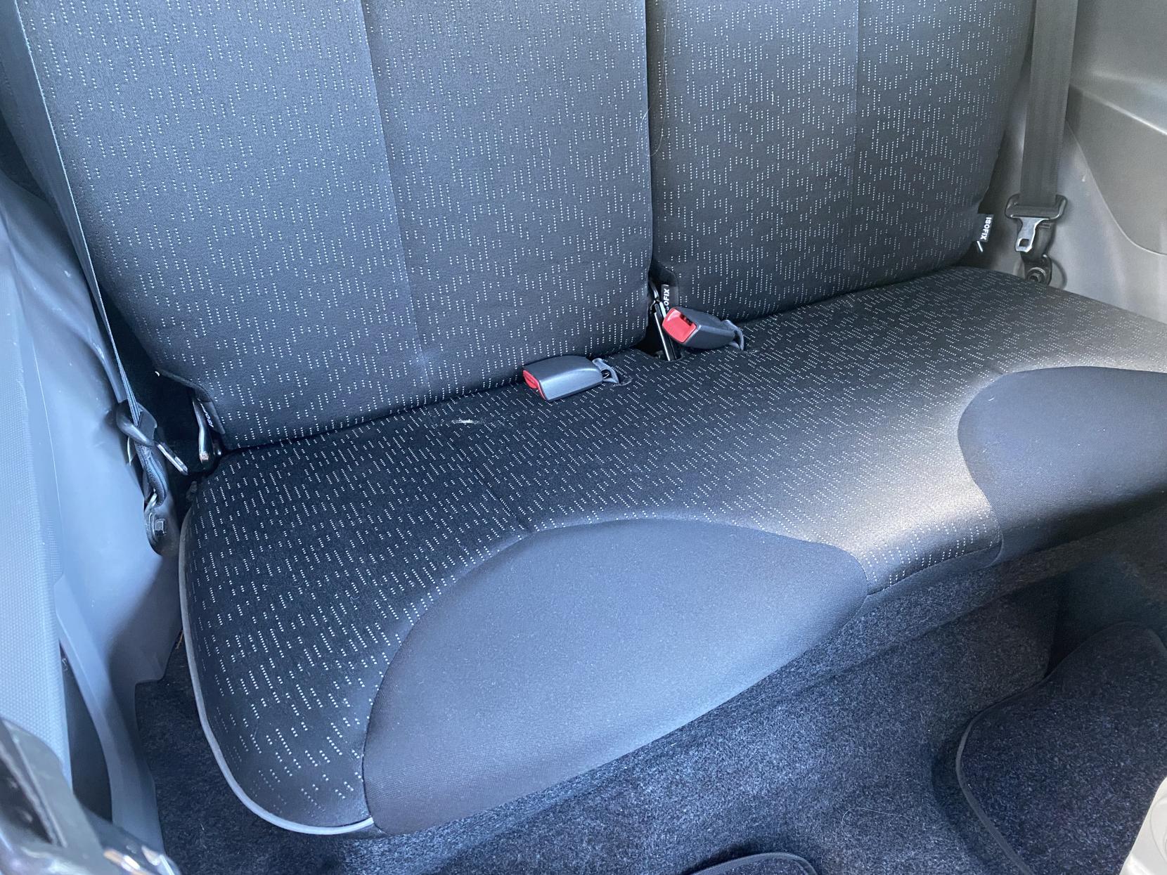 Peugeot 107 1.0 12V Urban Hatchback 3dr Petrol Manual Euro 5 (68 ps)