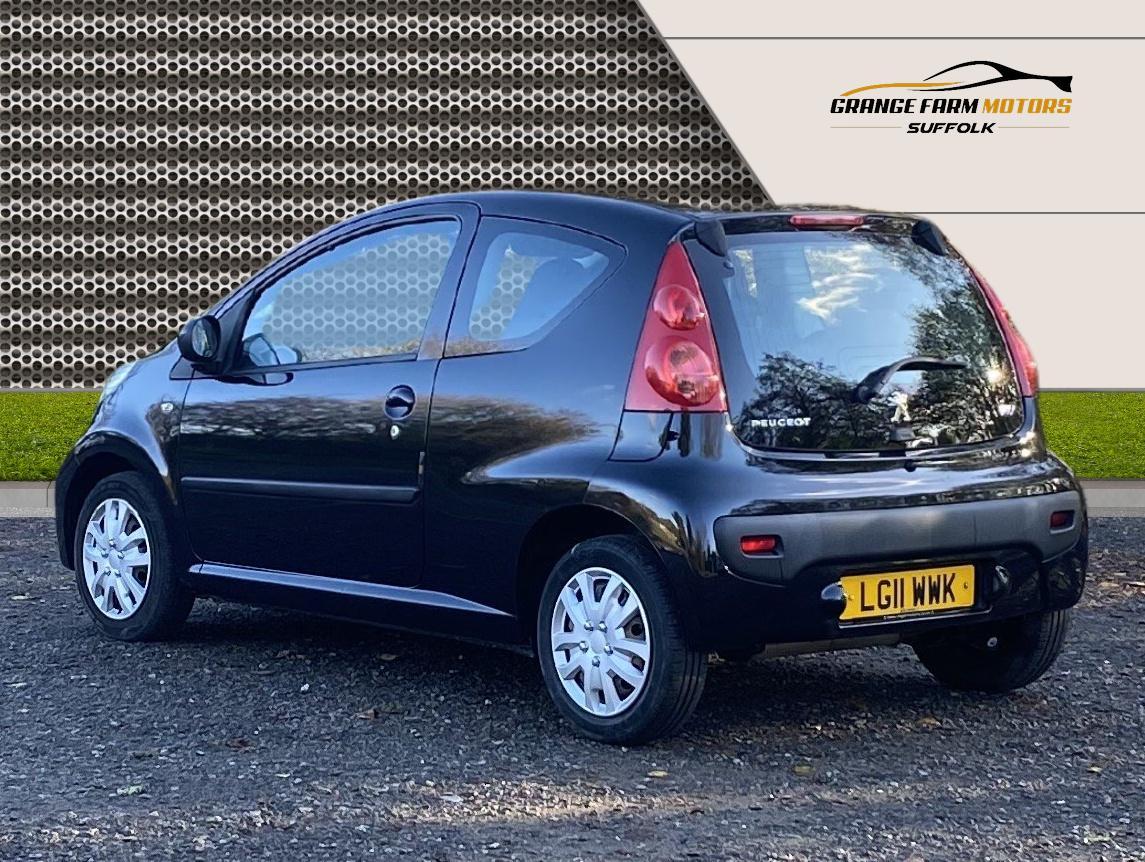 Peugeot 107 1.0 12V Urban Hatchback 3dr Petrol Manual Euro 5 (68 ps)