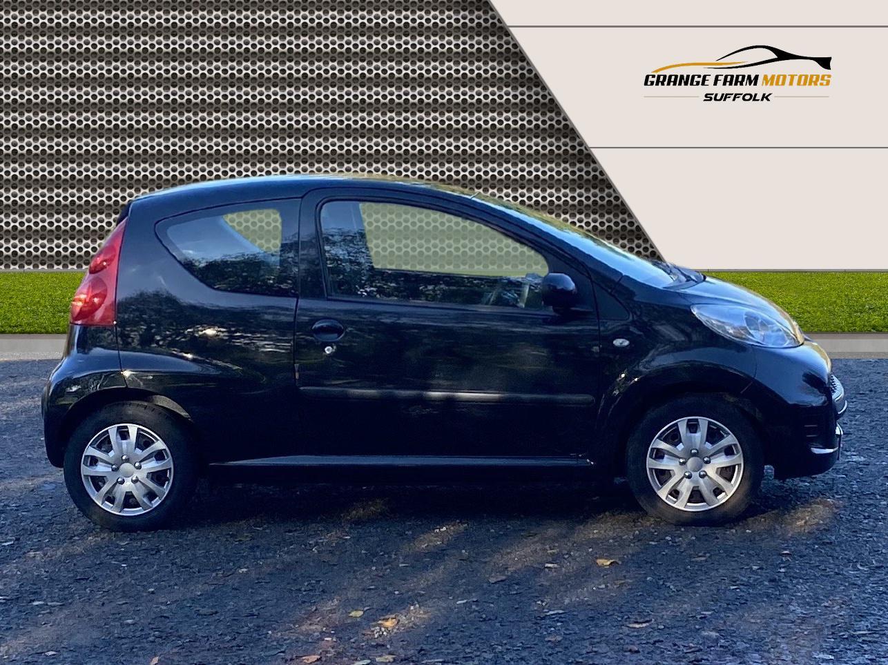 Peugeot 107 1.0 12V Urban Hatchback 3dr Petrol Manual Euro 5 (68 ps)