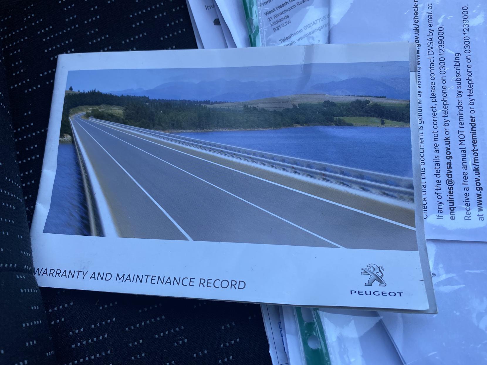 Peugeot 107 1.0 12V Urban Hatchback 3dr Petrol Manual Euro 5 (68 ps)