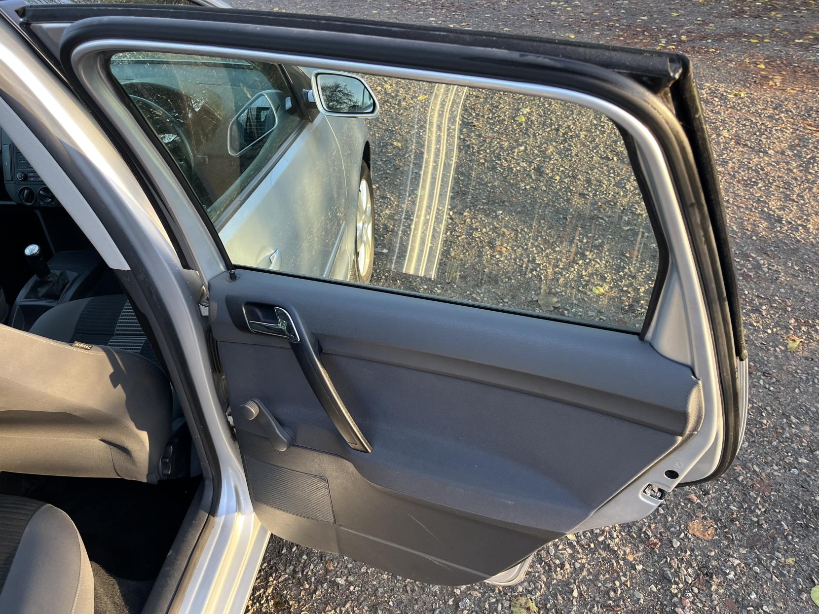 Volkswagen Polo 1.4 Match Hatchback 5dr Petrol Manual (150 g/km, 79 bhp)