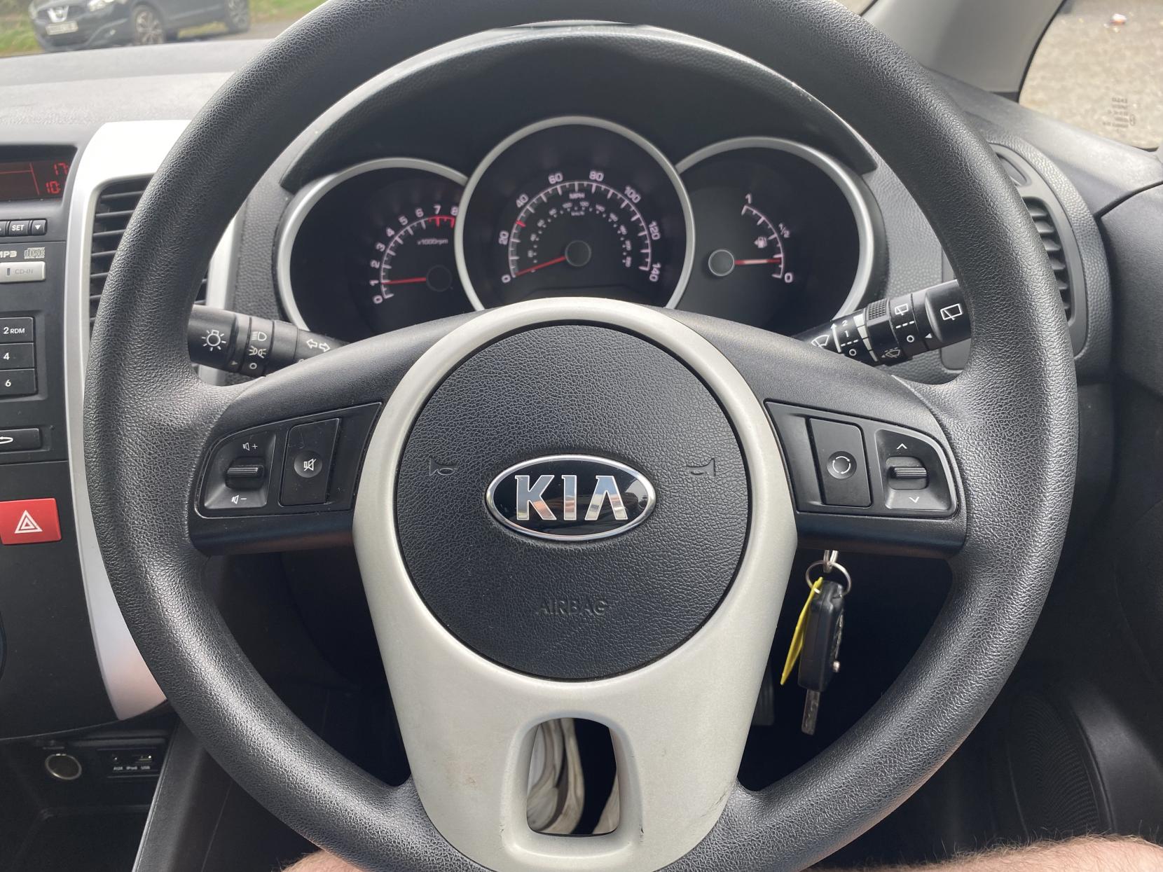 Kia Venga 1.4 EcoDynamics 1 MPV 5dr Petrol Manual Euro 5 (s/s) (89 bhp)