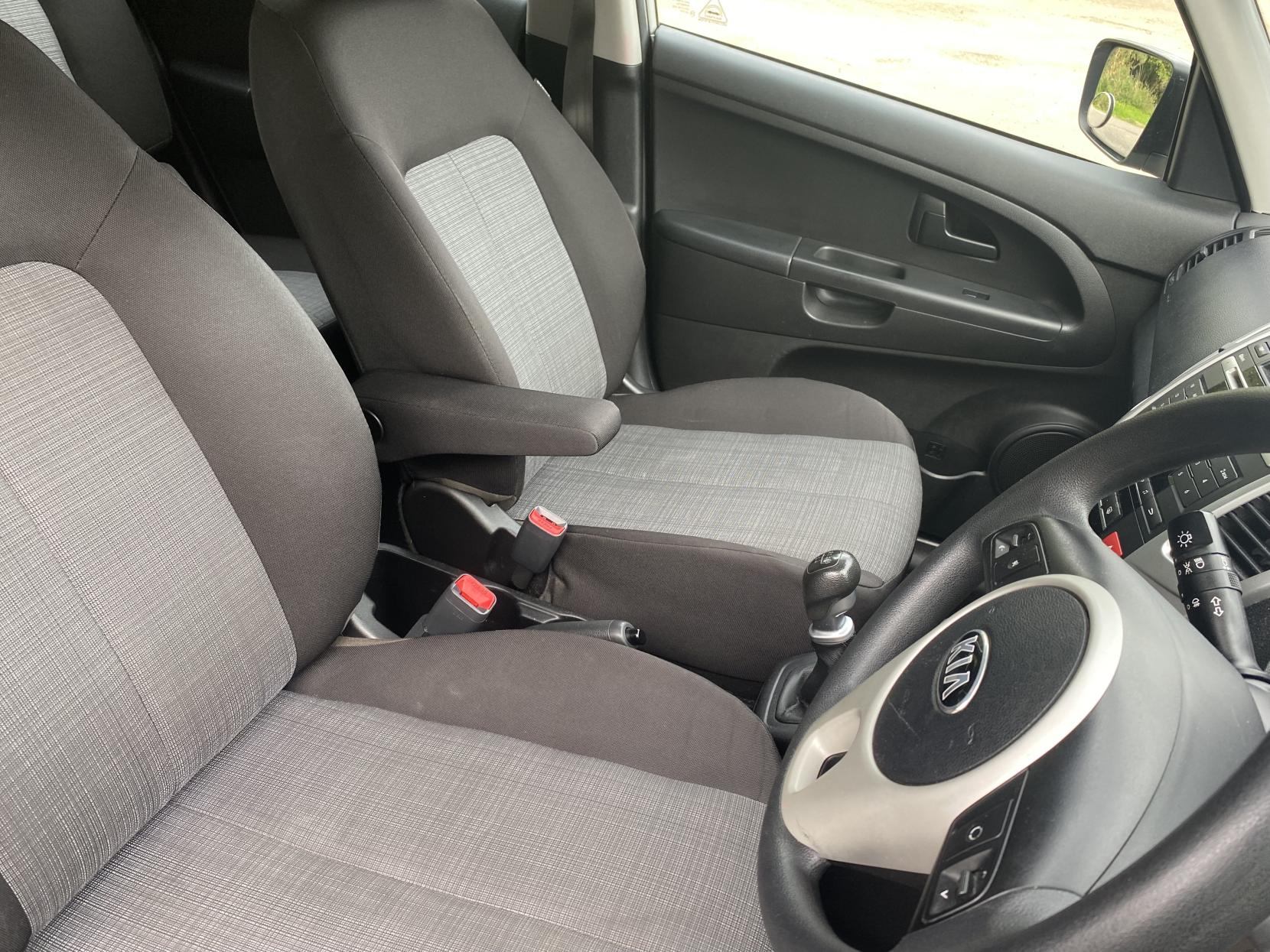 Kia Venga 1.4 EcoDynamics 1 MPV 5dr Petrol Manual Euro 5 (s/s) (89 bhp)