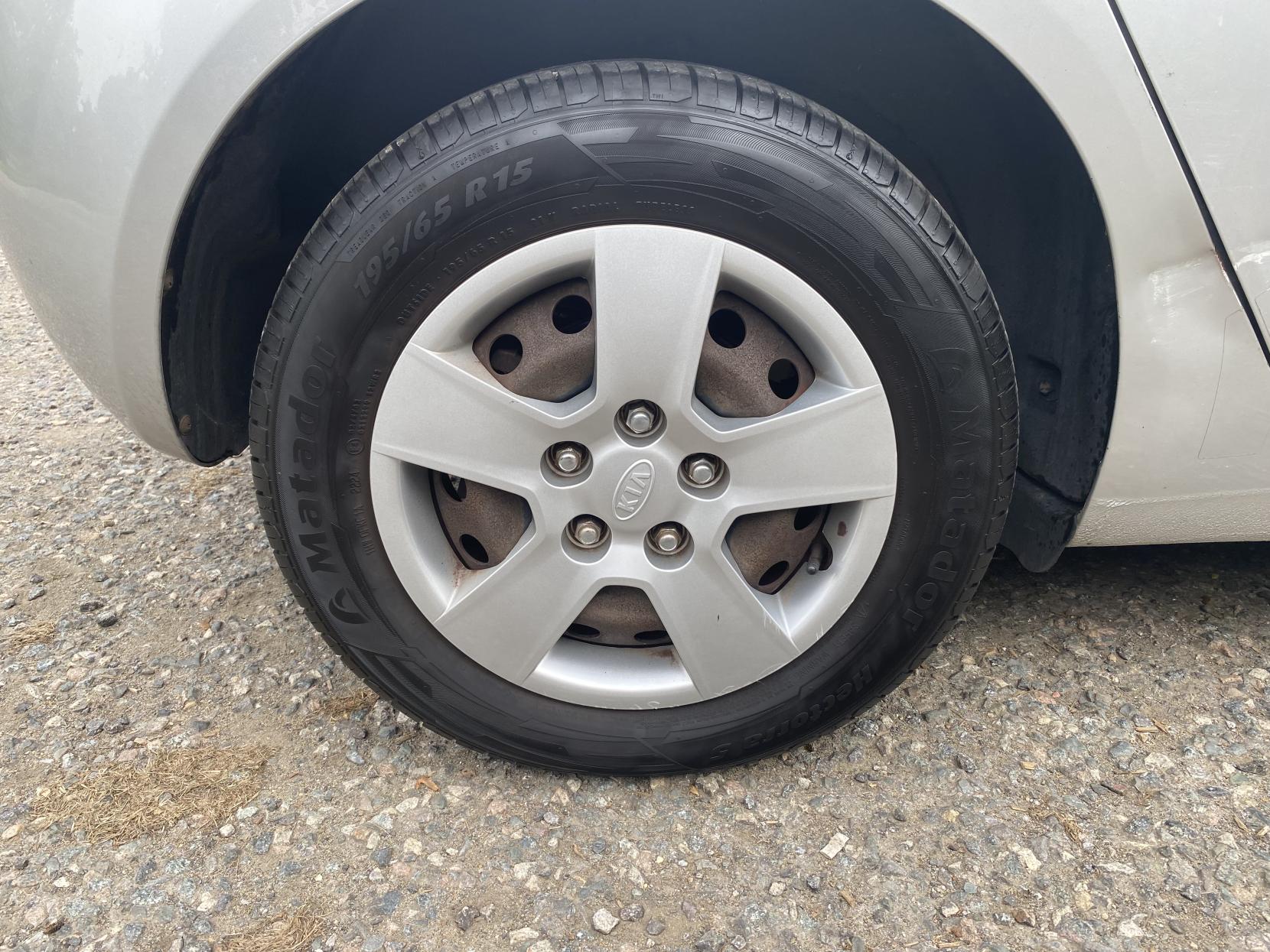 Kia Venga 1.4 EcoDynamics 1 MPV 5dr Petrol Manual Euro 5 (s/s) (89 bhp)