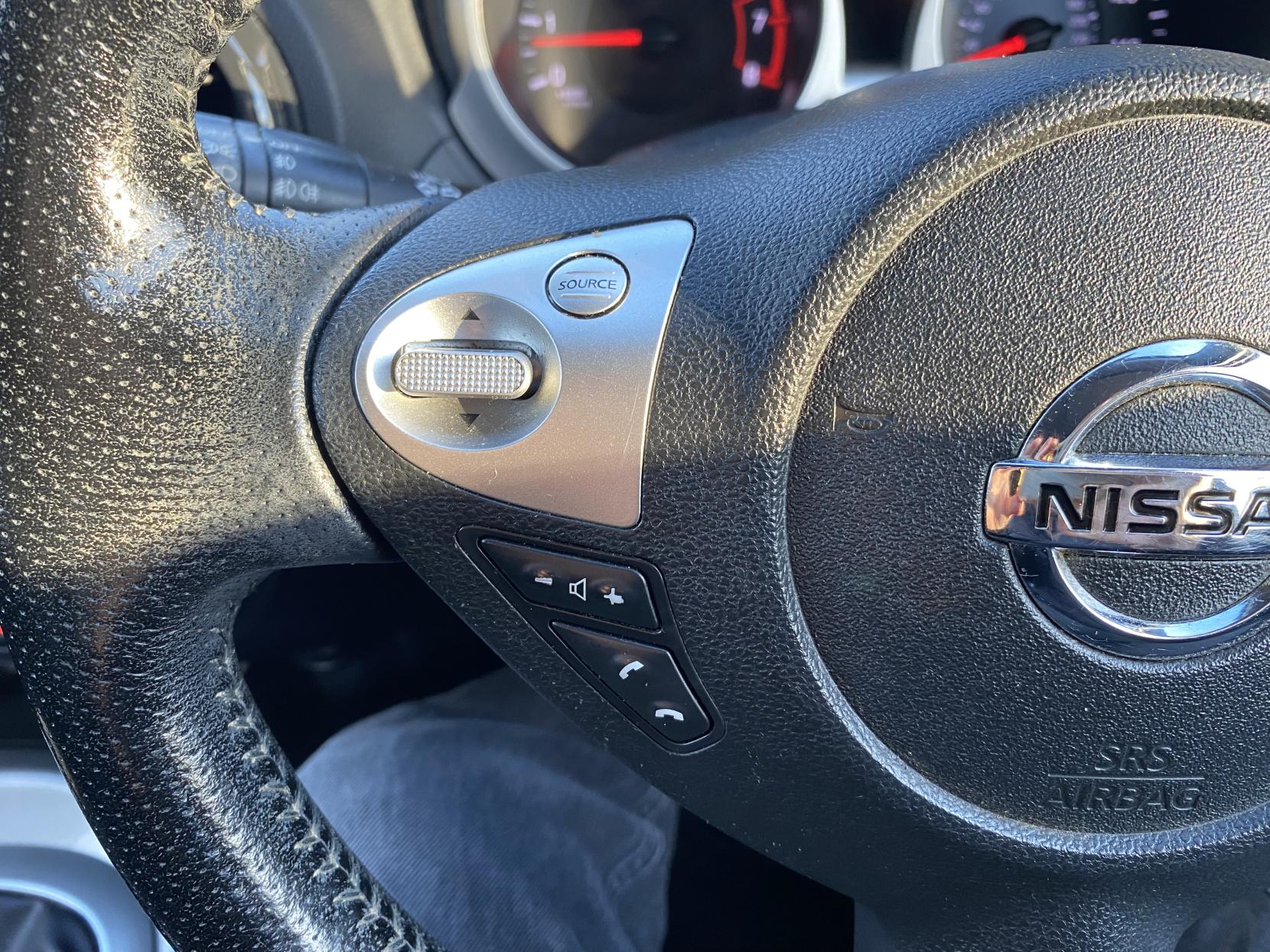 Nissan Juke 1.6 Acenta Premium SUV 5dr Petrol Manual Euro 5 (s/s) (117 ps)