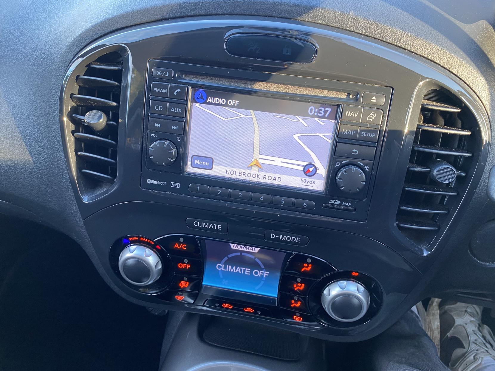 Nissan Juke 1.6 Acenta Premium SUV 5dr Petrol Manual Euro 5 (s/s) (117 ps)