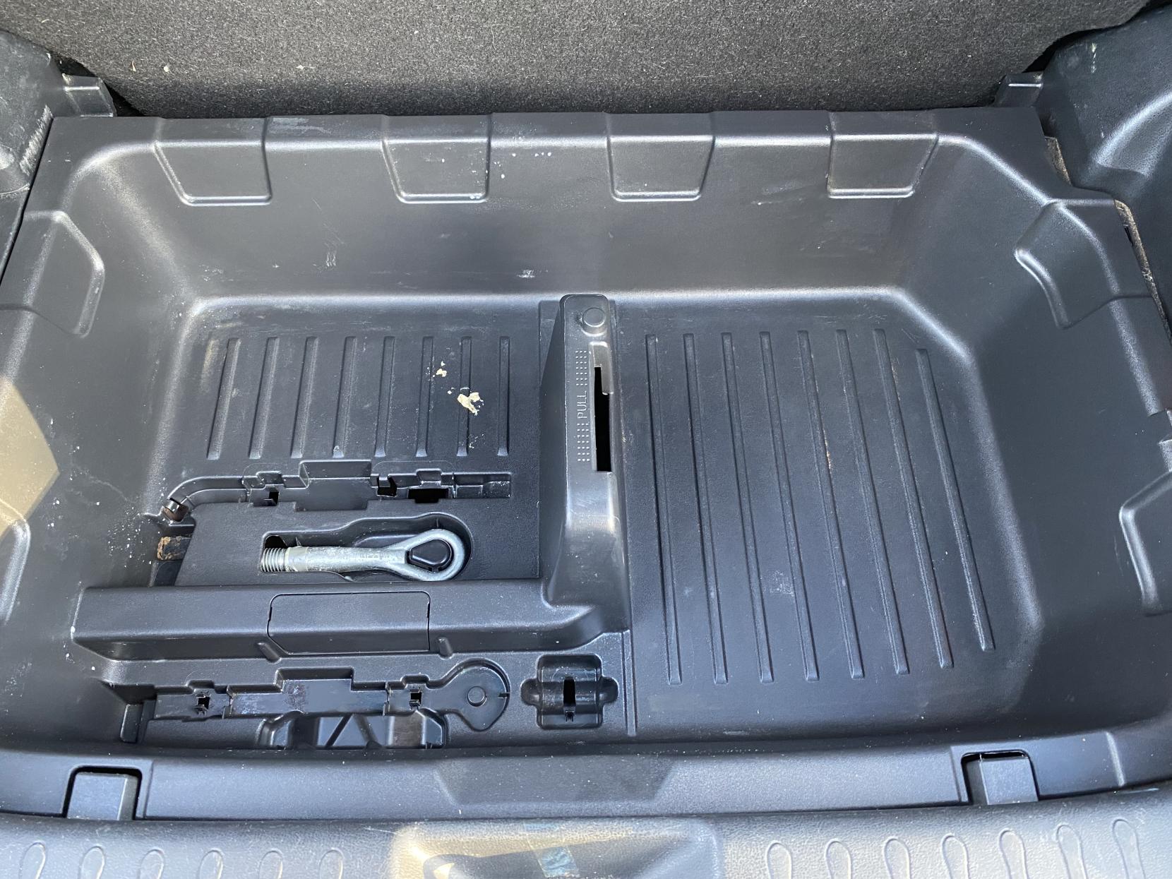 Nissan Juke 1.6 Acenta Premium SUV 5dr Petrol Manual Euro 5 (s/s) (117 ps)