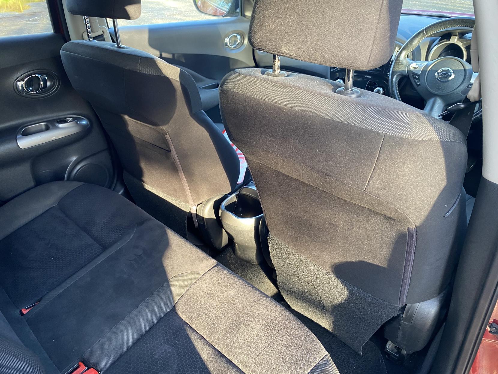 Nissan Juke 1.6 Acenta Premium SUV 5dr Petrol Manual Euro 5 (s/s) (117 ps)