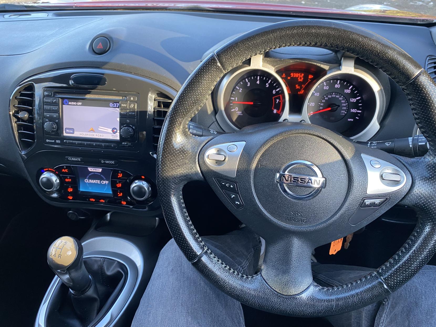 Nissan Juke 1.6 Acenta Premium SUV 5dr Petrol Manual Euro 5 (s/s) (117 ps)