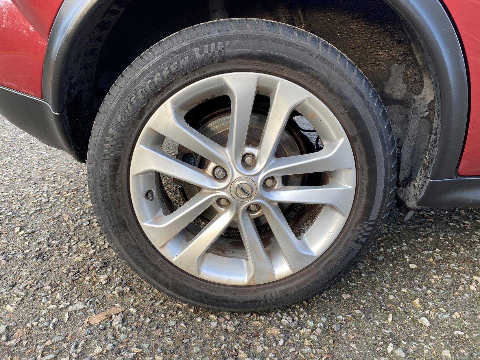 Nissan Juke 1.6 Acenta Premium SUV 5dr Petrol Manual Euro 5 (s/s) (117 ps)