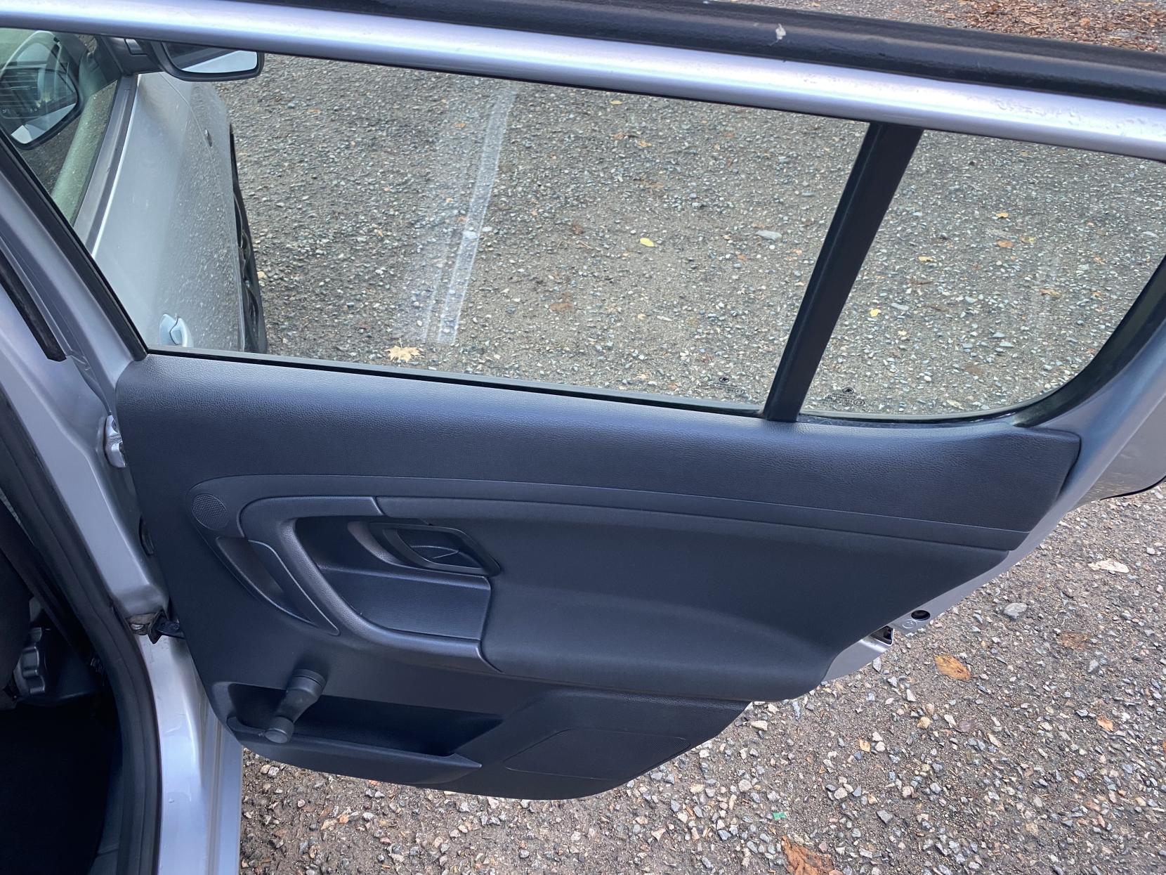 Skoda Fabia 1.2 SE Hatchback 5dr Petrol Manual Euro 5 (69 ps)