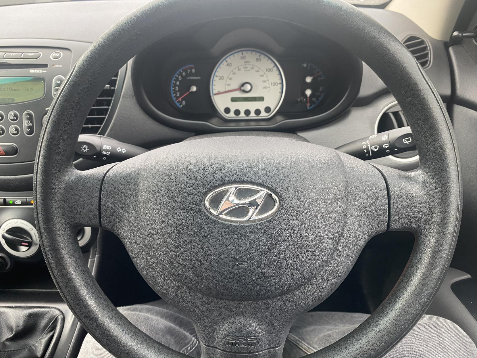 Hyundai i10 1.2 Classic Hatchback 5dr Petrol Manual Euro 4 (77 bhp)