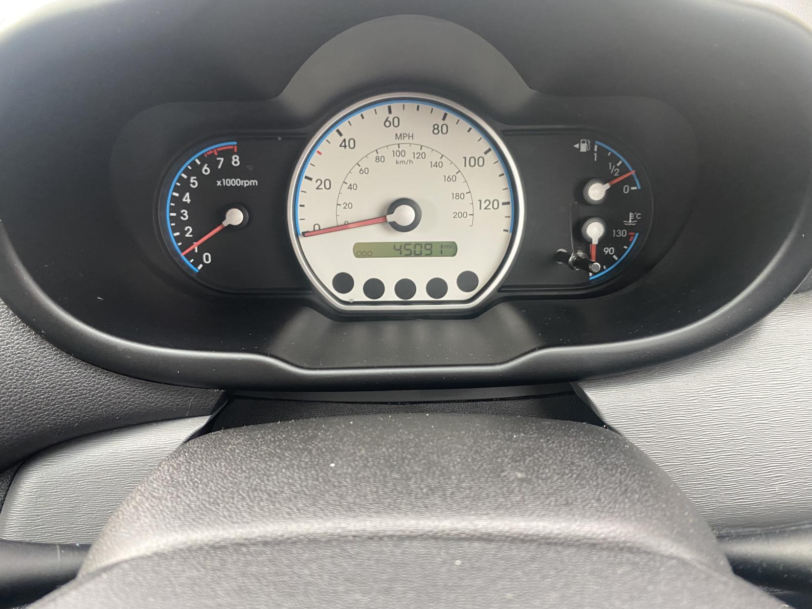 Hyundai i10 1.2 Classic Hatchback 5dr Petrol Manual Euro 4 (77 bhp)