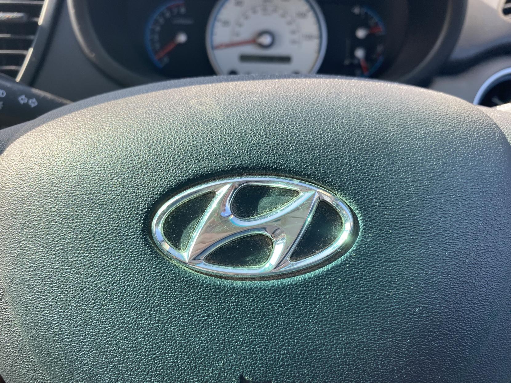 Hyundai i10 1.2 Classic Hatchback 5dr Petrol Manual Euro 4 (77 bhp)