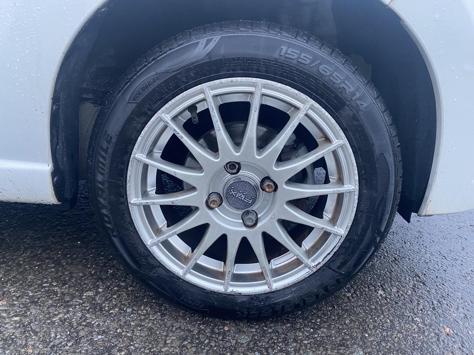 Suzuki Alto 1.0 12V SZ Hatchback 5dr Petrol Manual Euro 5 (68 ps)