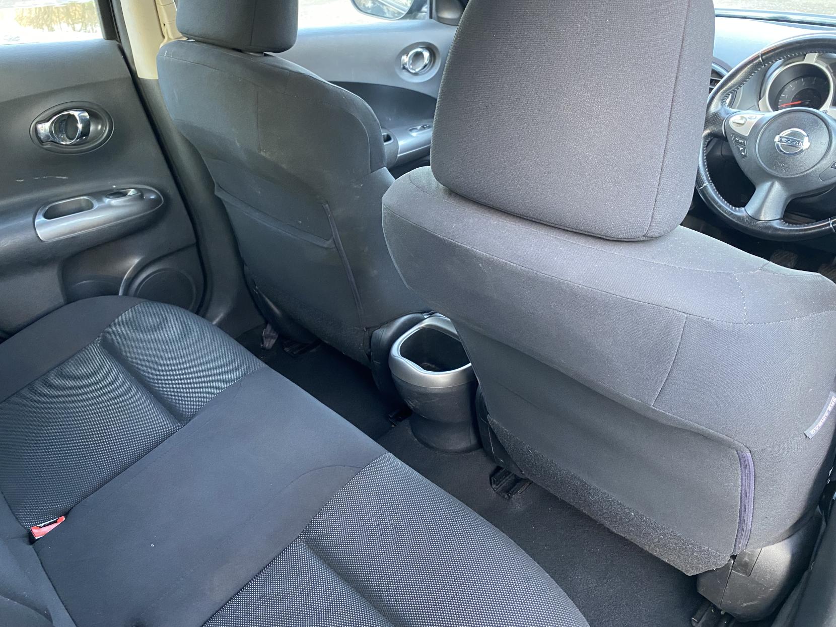 Nissan Juke 1.6 Acenta SUV 5dr Petrol Manual Euro 5 (117 ps)