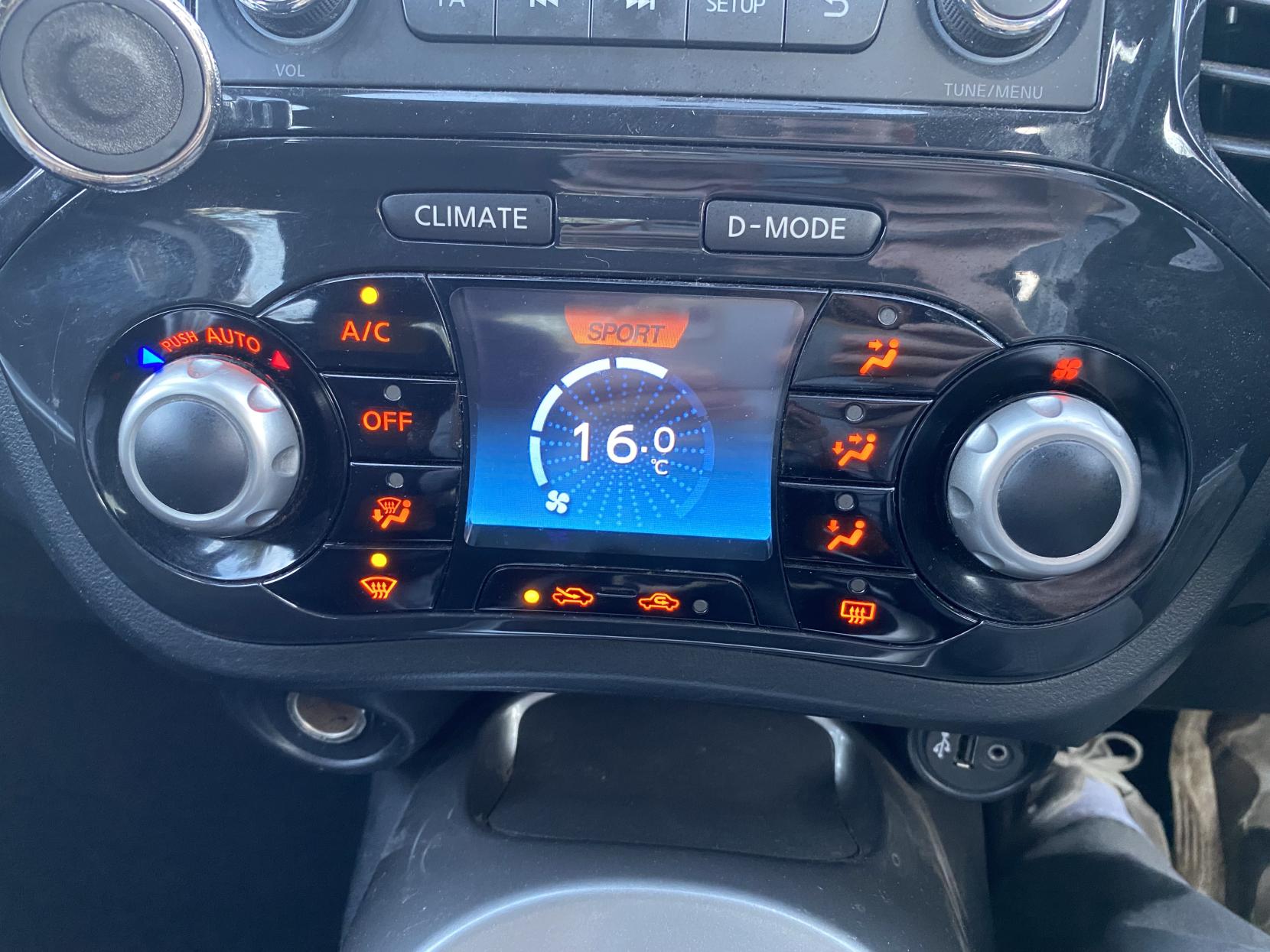 Nissan Juke 1.6 Acenta SUV 5dr Petrol Manual Euro 5 (117 ps)