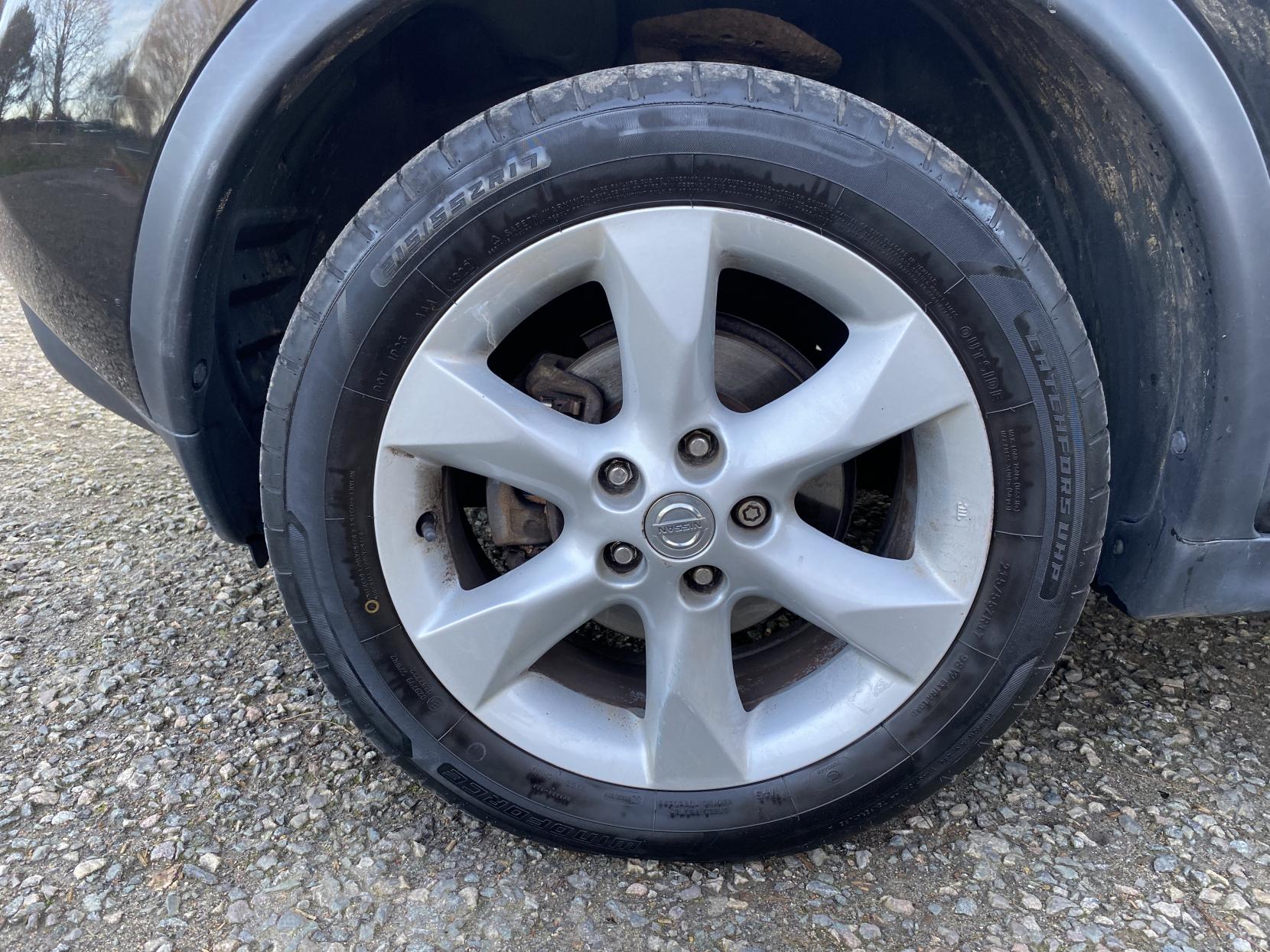 Nissan Juke 1.6 Acenta SUV 5dr Petrol Manual Euro 5 (117 ps)