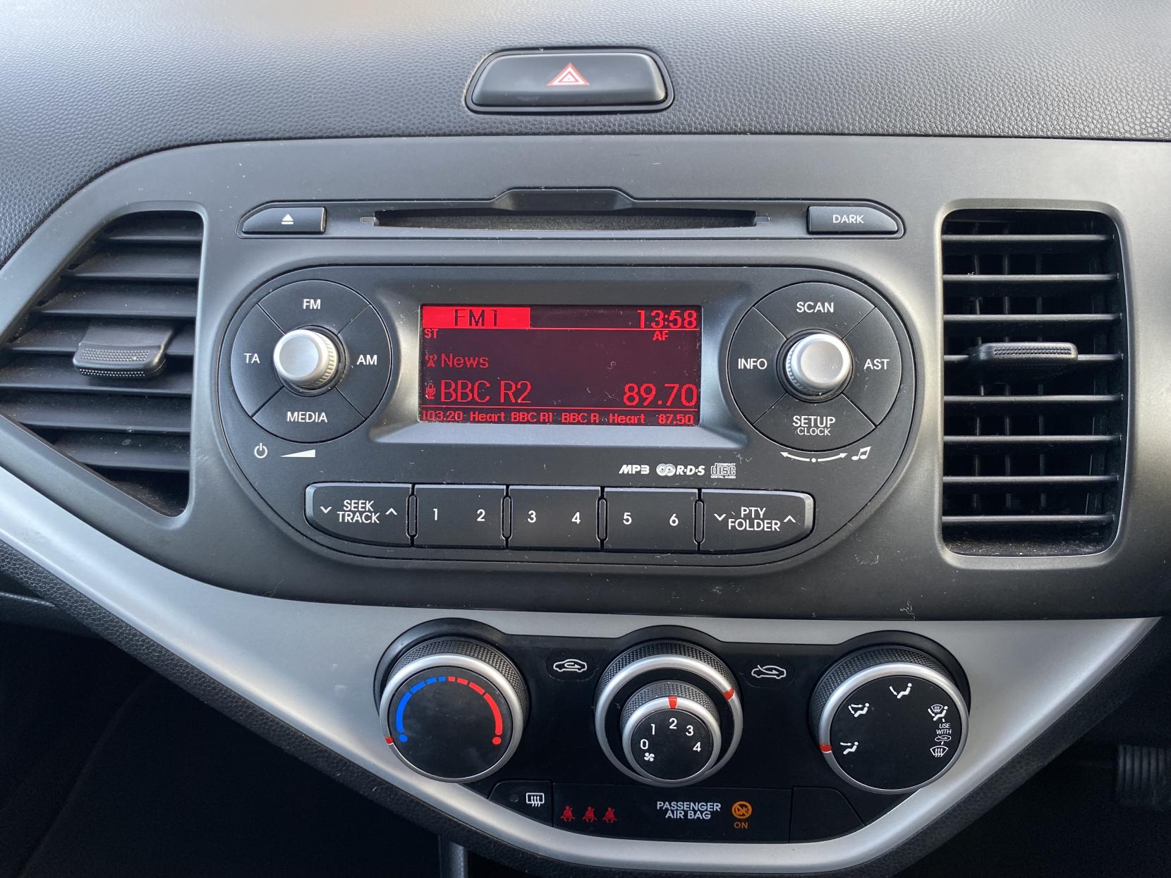 Kia Picanto 1.0 1 Hatchback 5dr Petrol Manual Euro 5 (68 bhp)