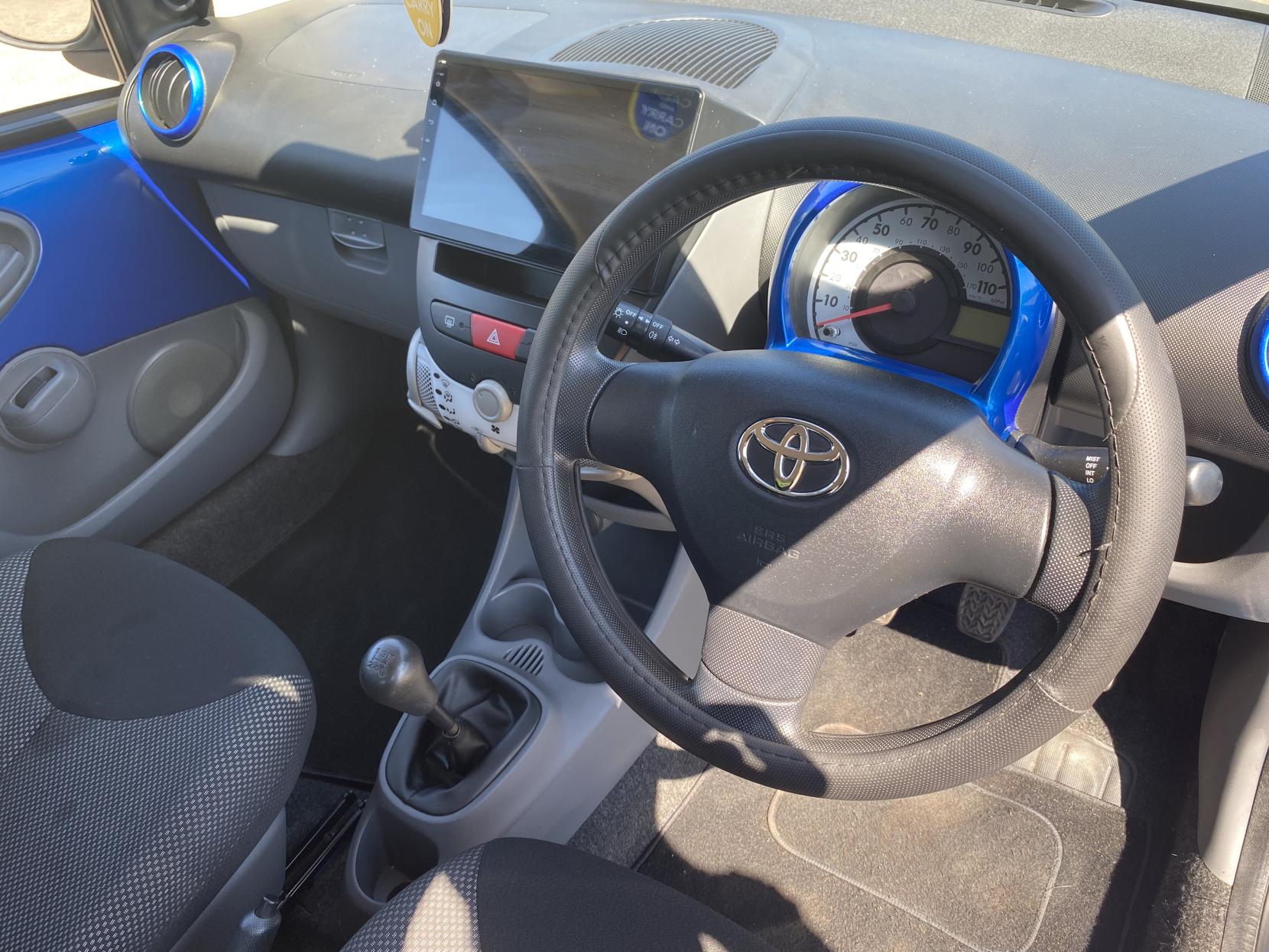Toyota AYGO 1.0 VVT-i Blue Hatchback 5dr Petrol Manual Euro 4 (67 bhp)
