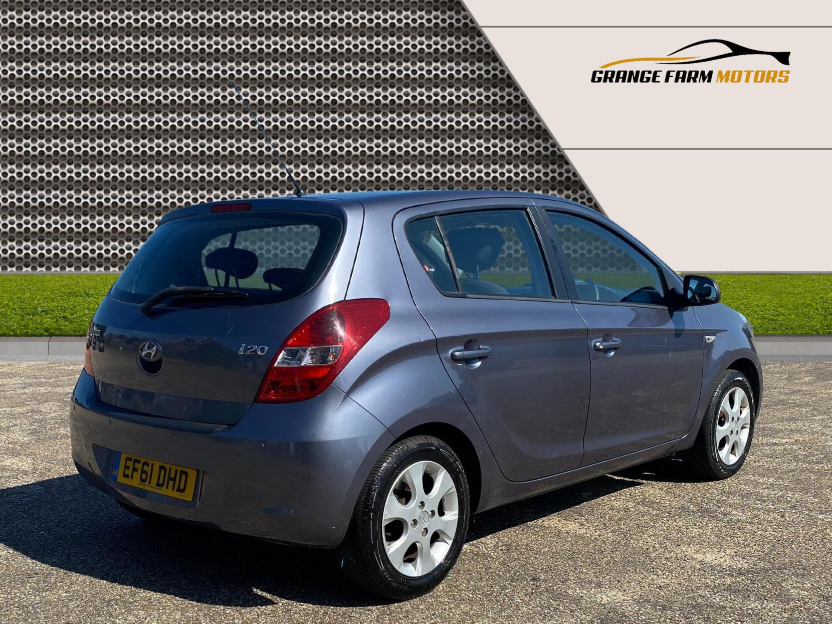 Hyundai i20 1.2 Comfort Hatchback 5dr Petrol Manual Euro 5 (77 bhp)